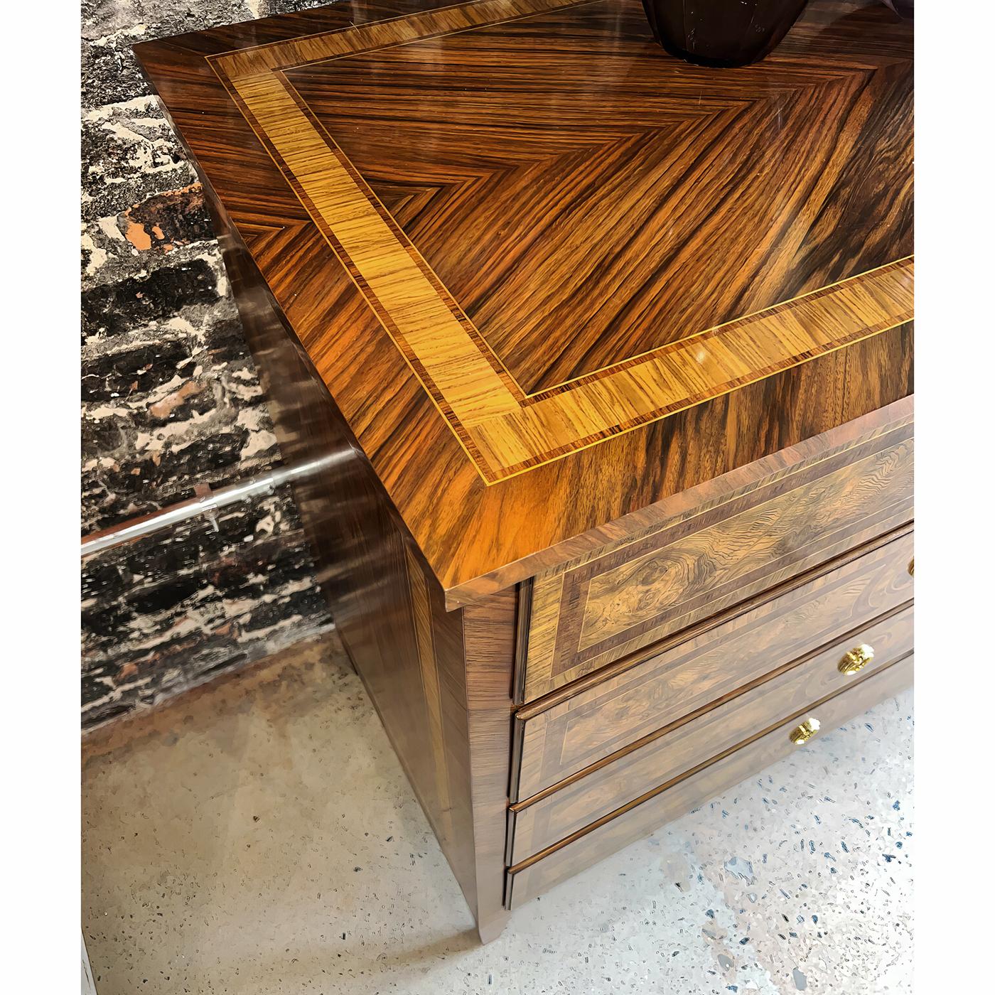 Legno Cassapanca in radica in stile Luigi XVI in vendita