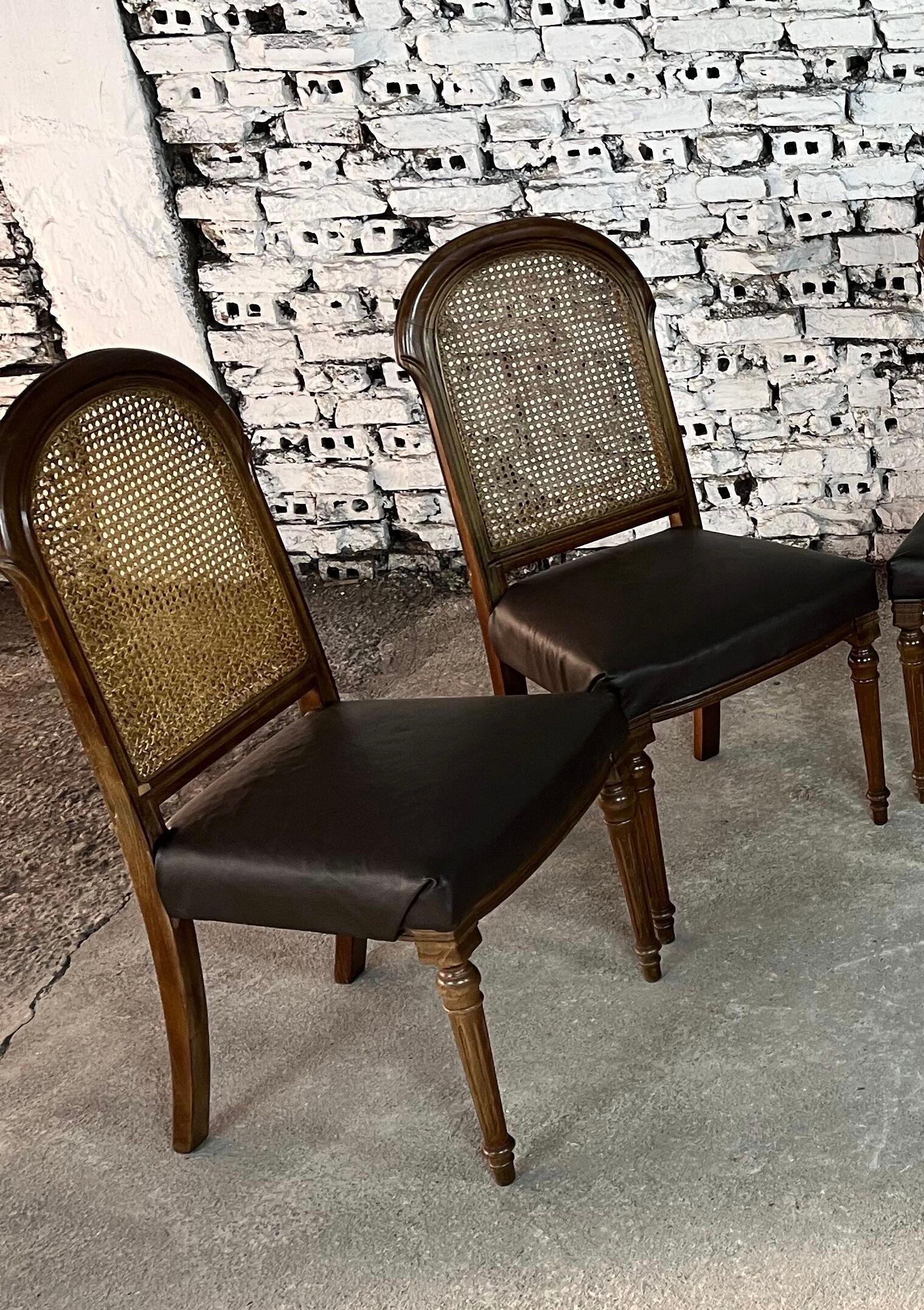 Louis XVI Style Cane Back Dining Chairs – Set of 6 im Zustand „Gut“ im Angebot in Bridgeport, CT
