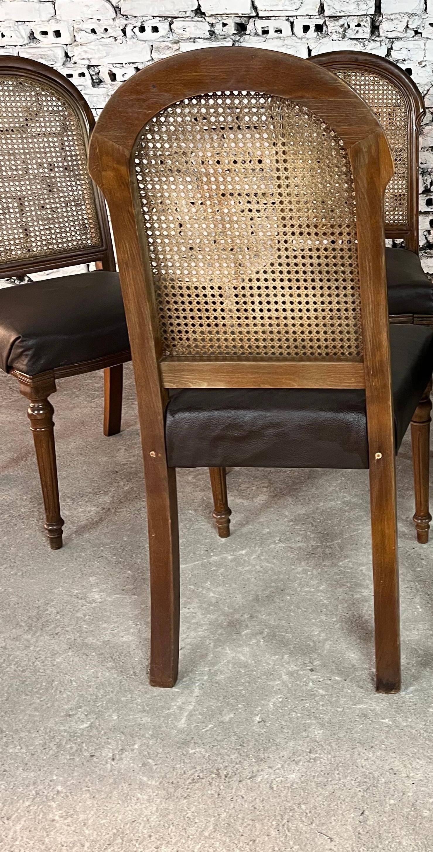 Louis XVI Style Cane Back Dining Chairs – Set of 6 (Leder) im Angebot