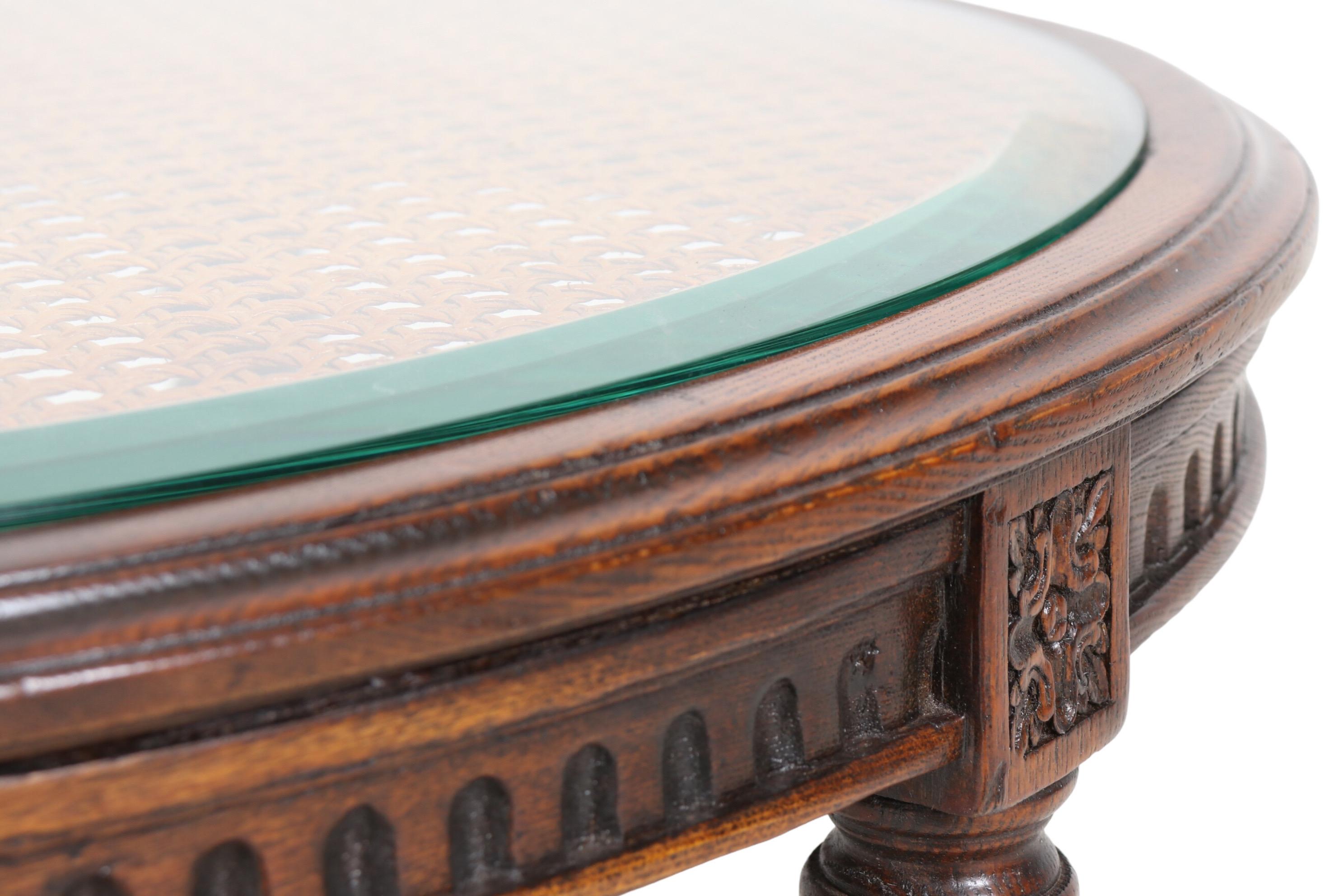 Louis XVI Style Caned Oval Accent Table In Good Condition For Sale In Bradenton, FL