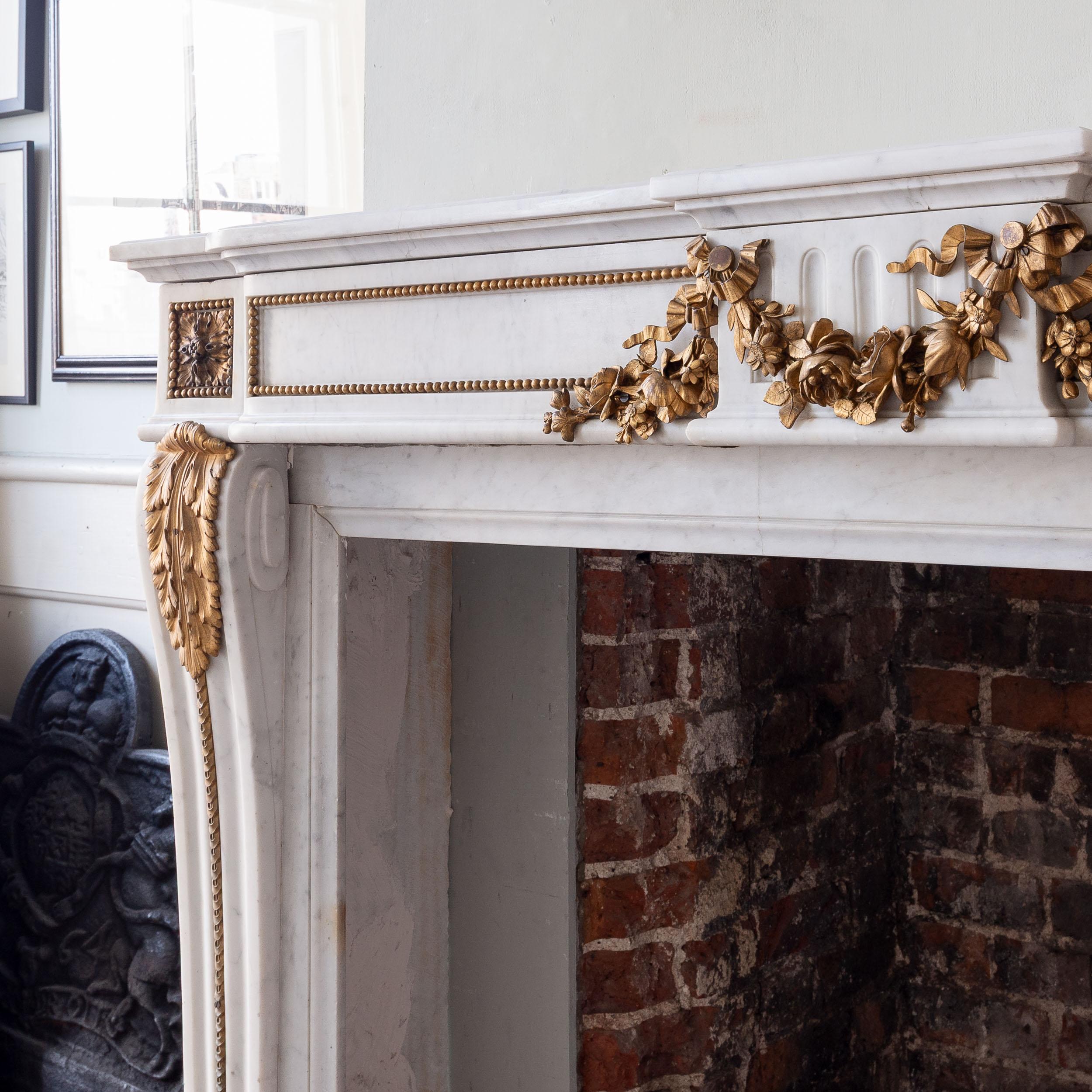 Louis XVI Style Carrara Marble and Ormolu Mounted Fireplace For Sale 4