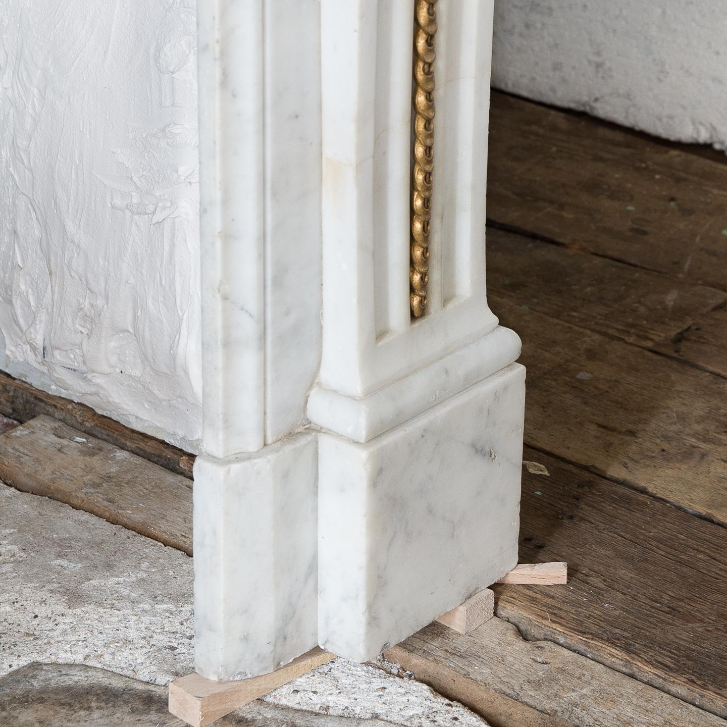 Louis XVI Style Carrara Marble and Ormolu Mounted Fireplace For Sale 7