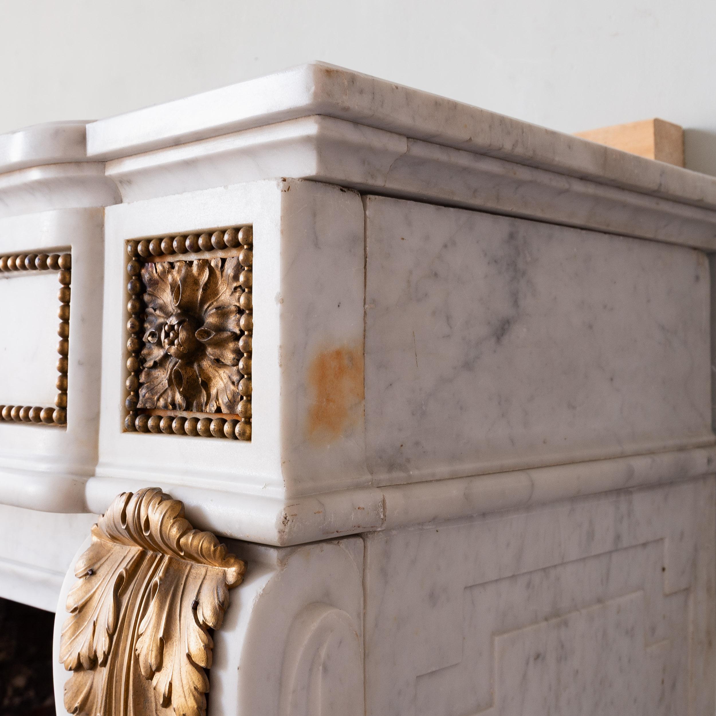 Louis XVI Style Carrara Marble and Ormolu Mounted Fireplace For Sale 5