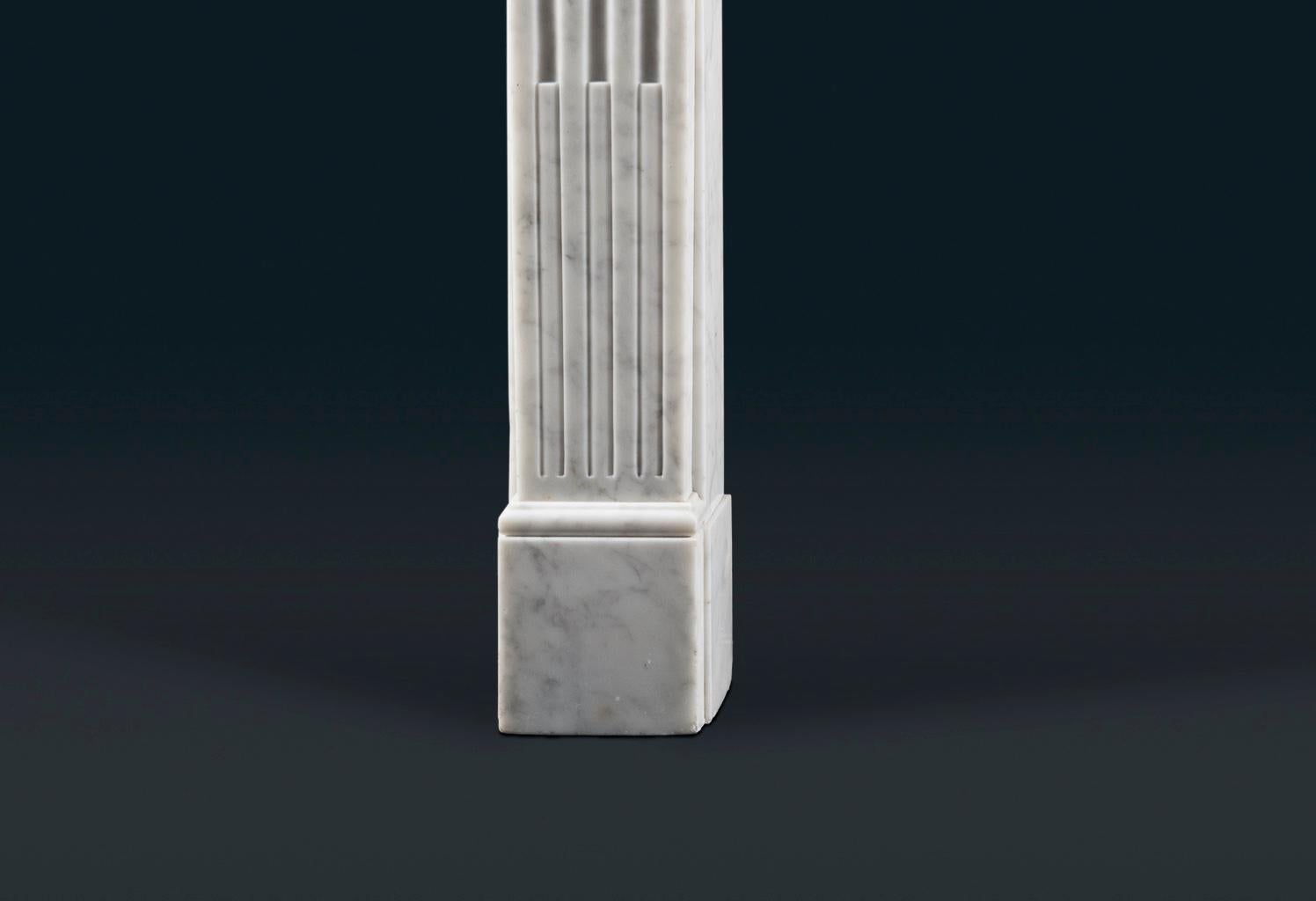 Louis XVI Style Carrara Marble Fireplace Surround In Good Condition For Sale In Twickenham, GB