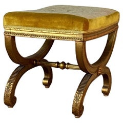 Taburete de Madera Tallada y Dorada Estilo Luis XVI Circa 1880