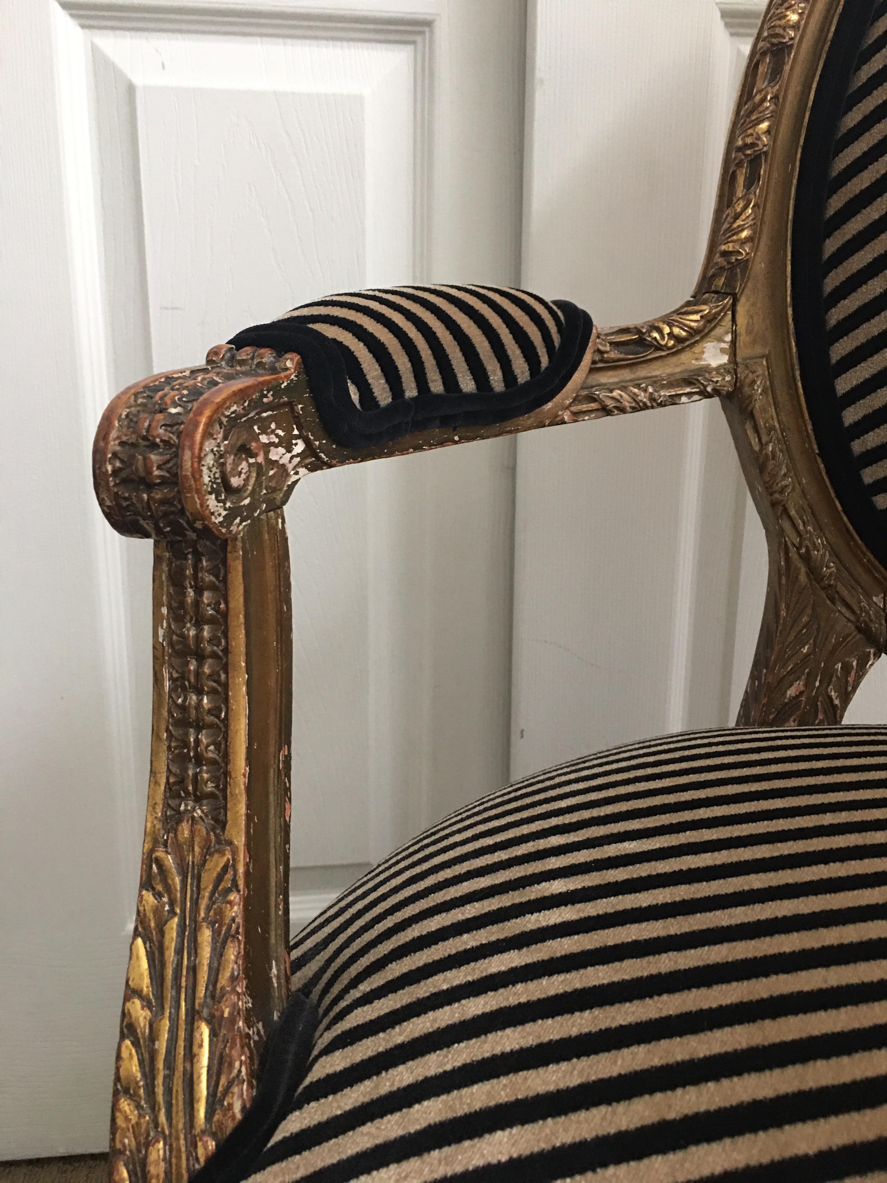Louis XVI Style Carved Giltwood Fauteuil Armchair with Modern Stripe Upholstery For Sale 1