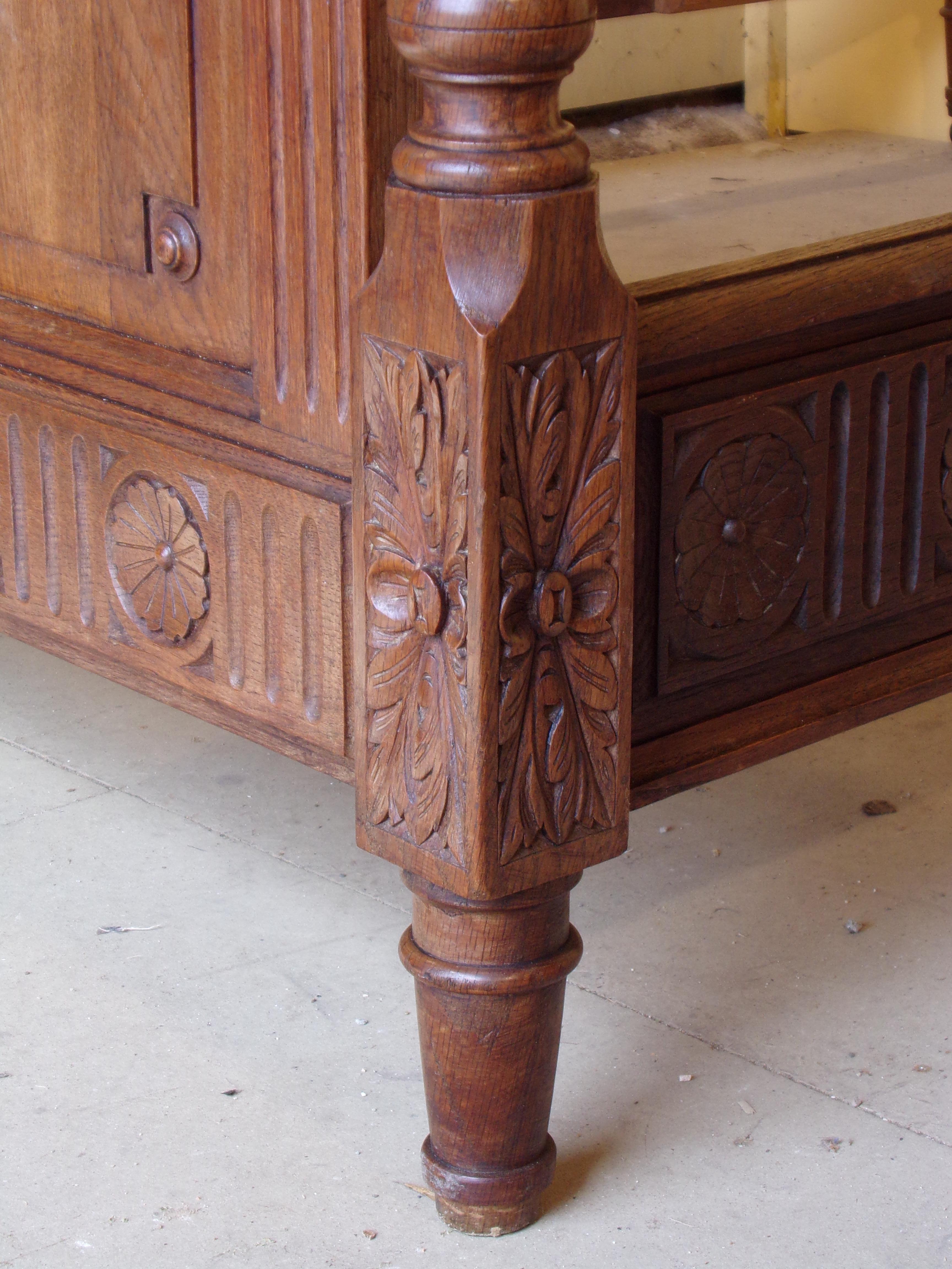 Late 19th Century Louis XVI Style Carved Oak Bed, circa 1890 For Sale