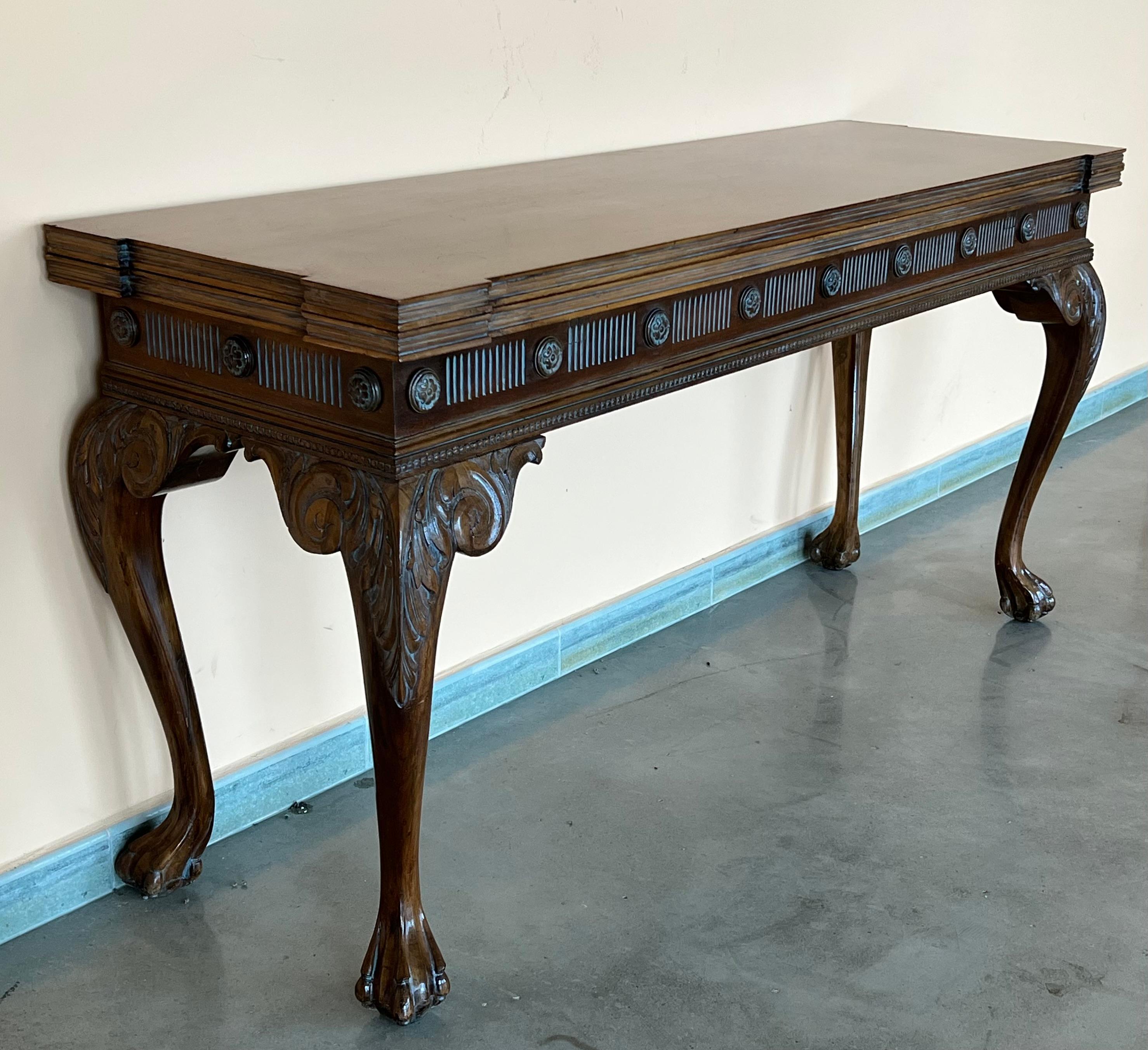 Louis XVI Style Carved Oak Convertible Console, Dining Table with Claw Paw In Good Condition In Miami, FL