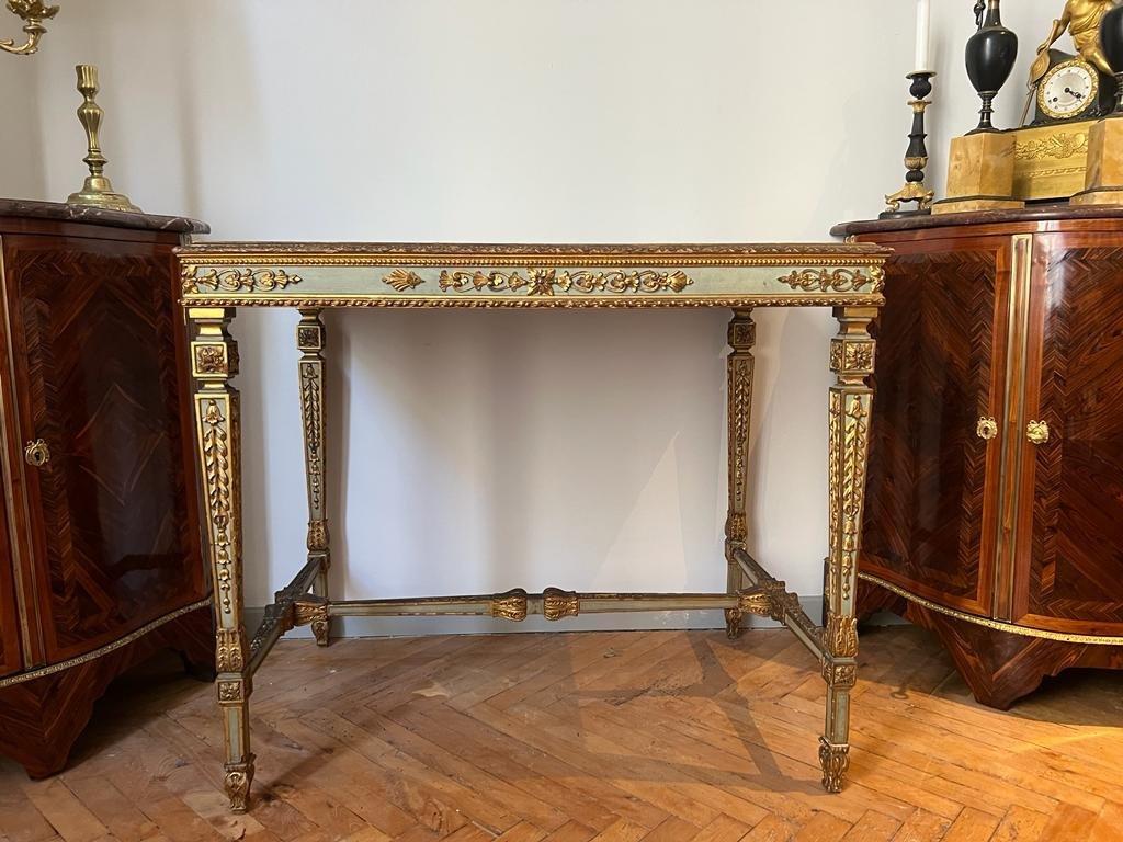 French Louis XVI Style Center Table or Desk in Lacquered and Gilded Wood, 19th Century For Sale