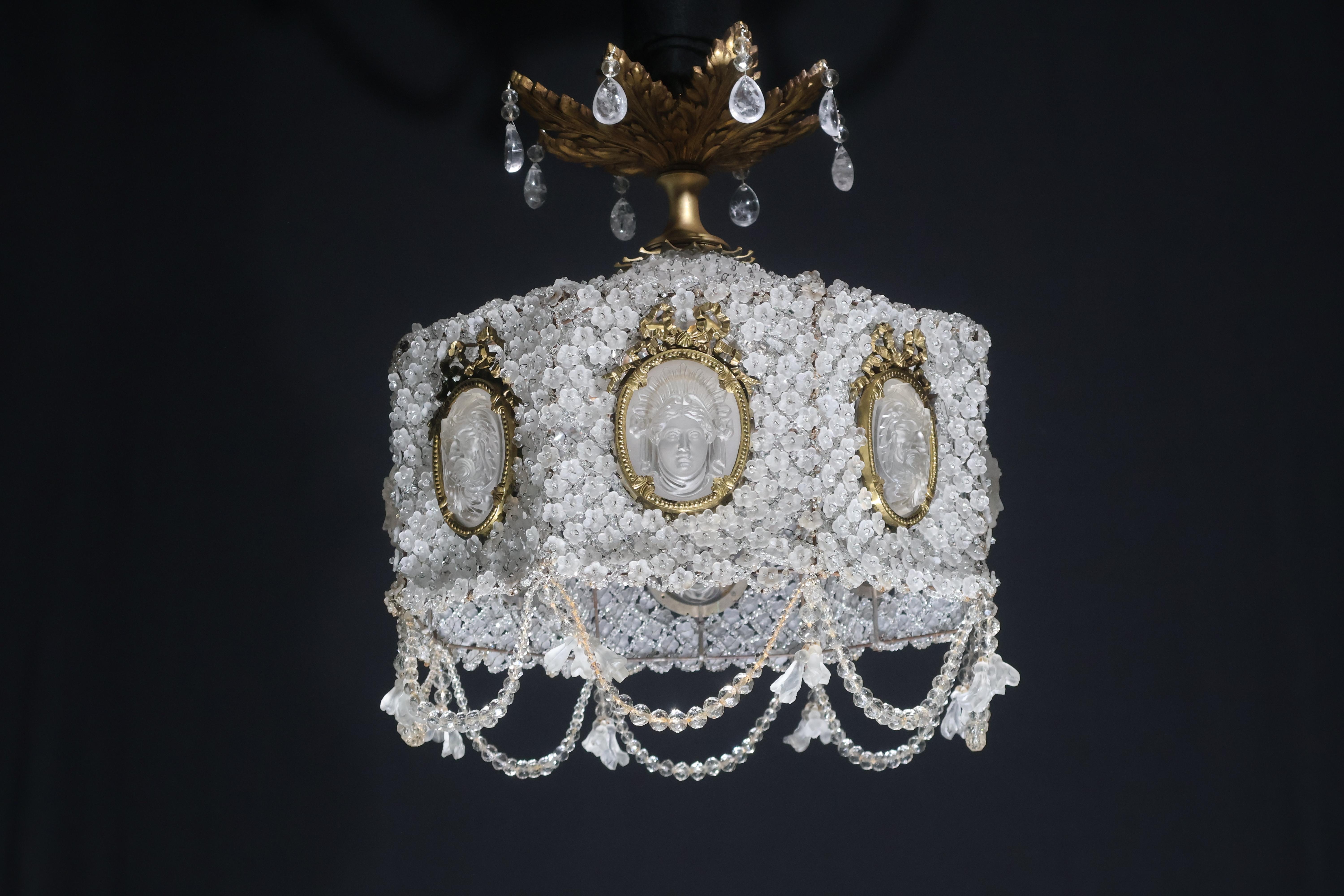 Louis XVI style Chandelier For Sale 13