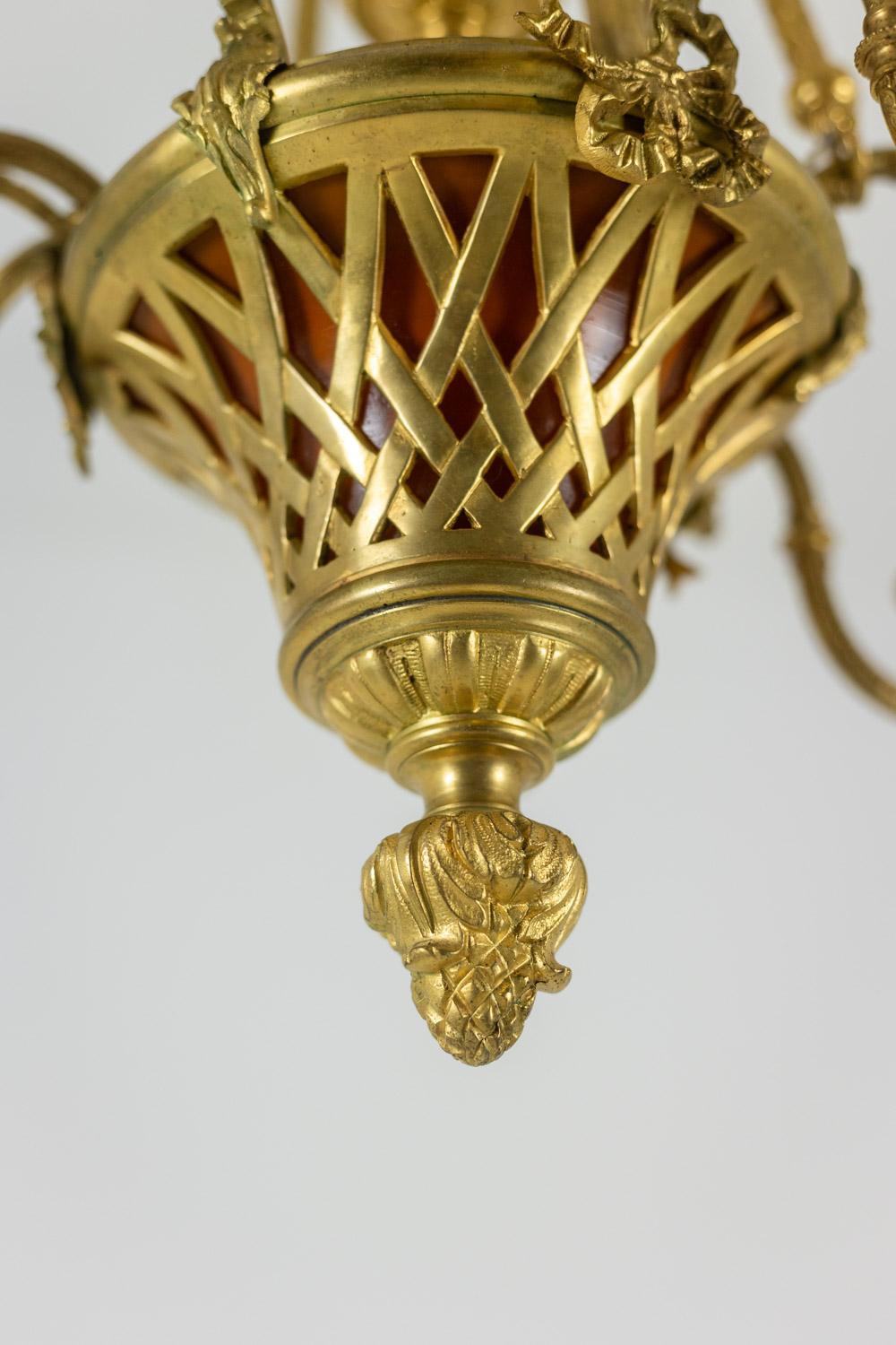 Louis XVI style chandelier in gilded bronze. Circa 1900. For Sale 2