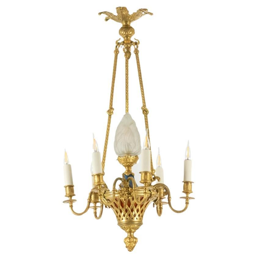 Louis XVI style chandelier in gilded bronze. Circa 1900. For Sale