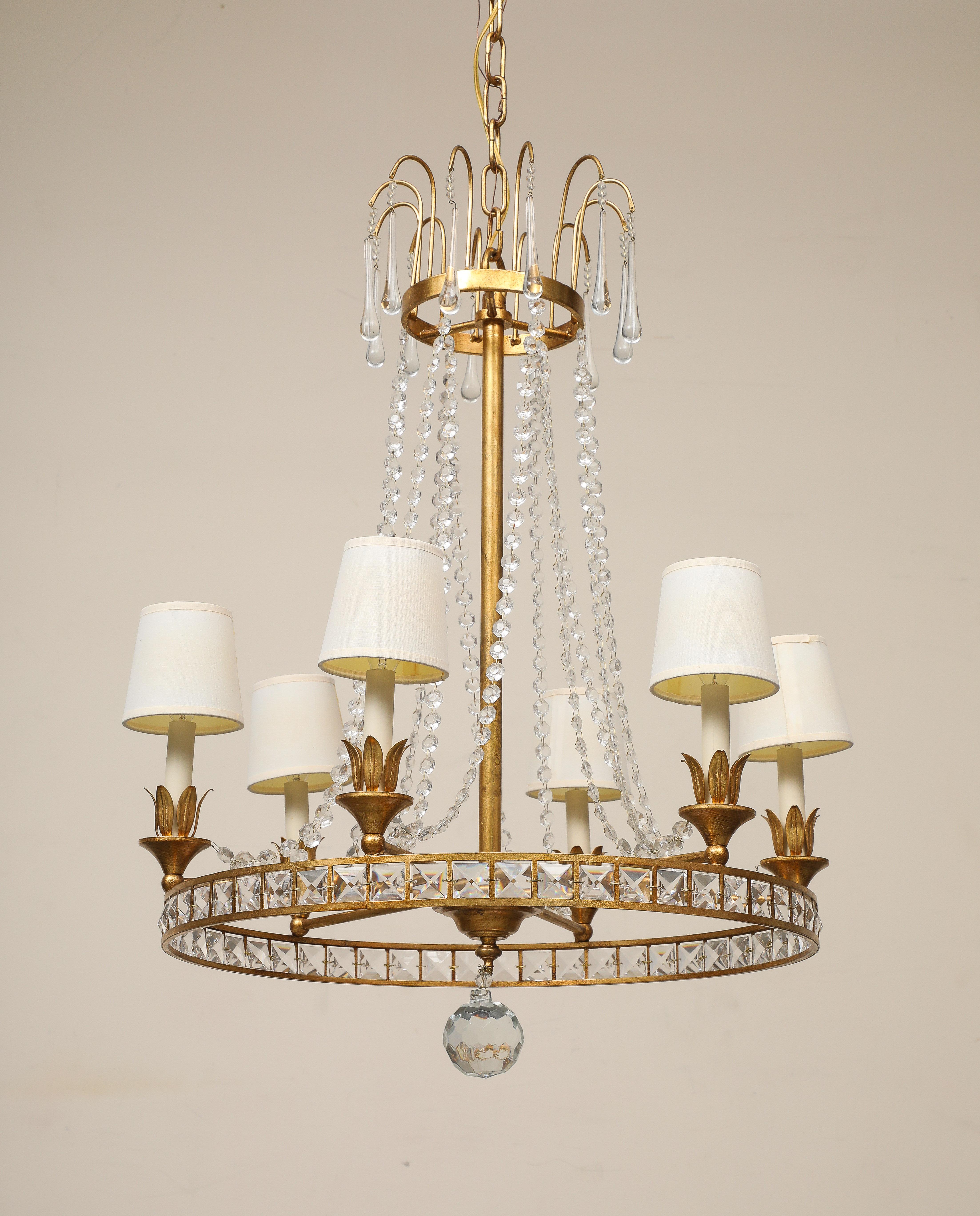 Lámpara de araña estilo Luis XVI con marco de hierro dorado, Finales S. XIX Francia en venta 6