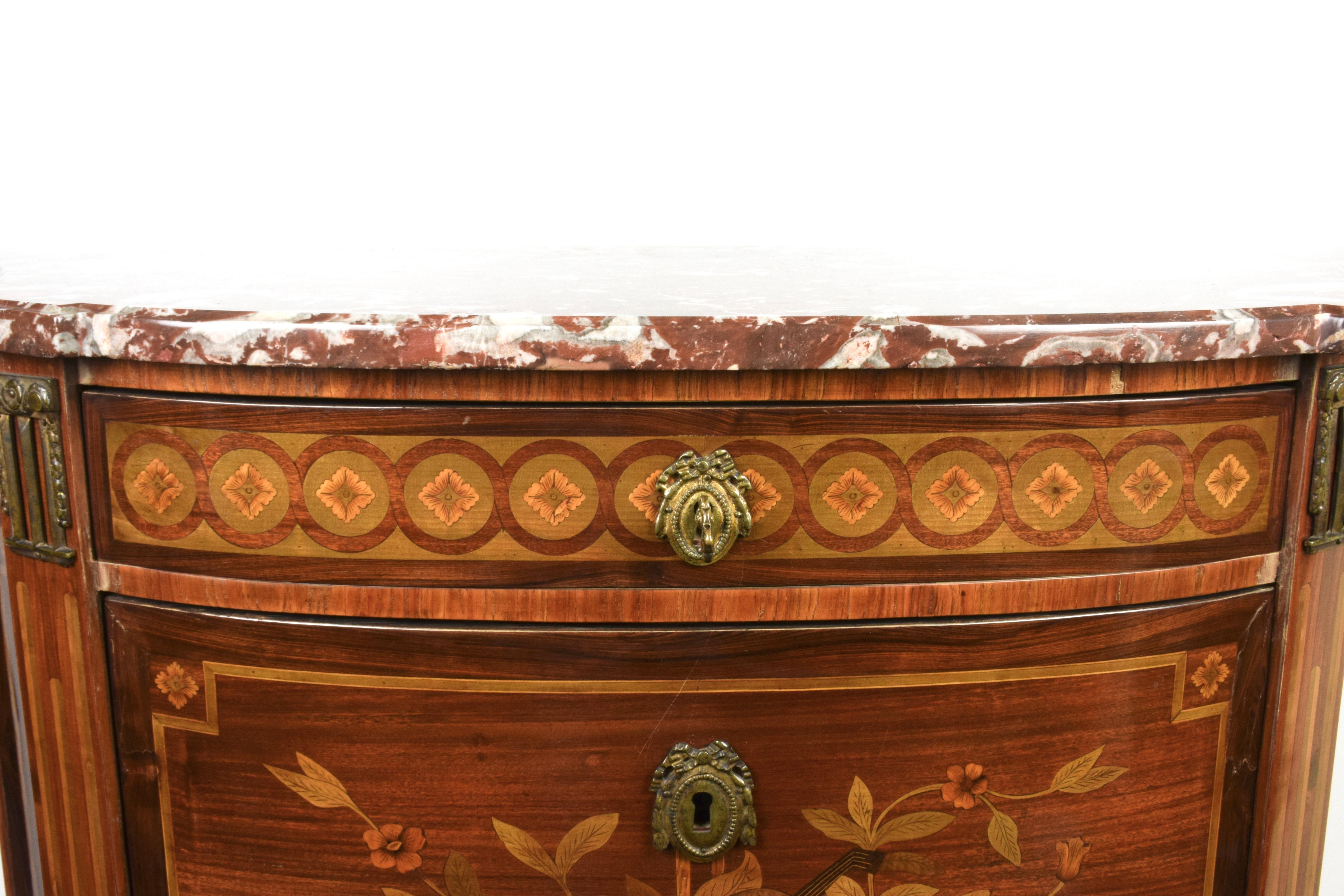 Louis XVI Style Chest of Drawers Late-XIX Century Rosewood Red French Marble In Good Condition For Sale In Prato, IT