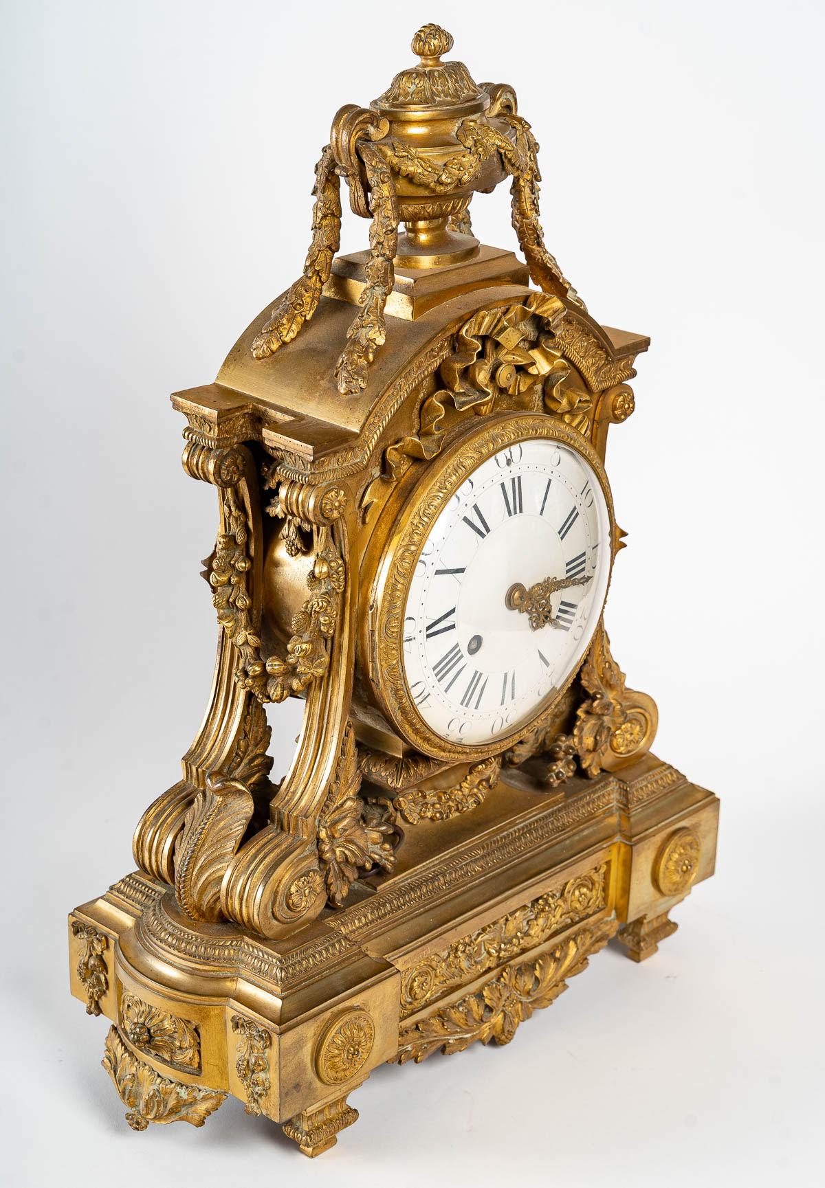 Horloge de style Louis XVI du XIXe siècle en vente 3