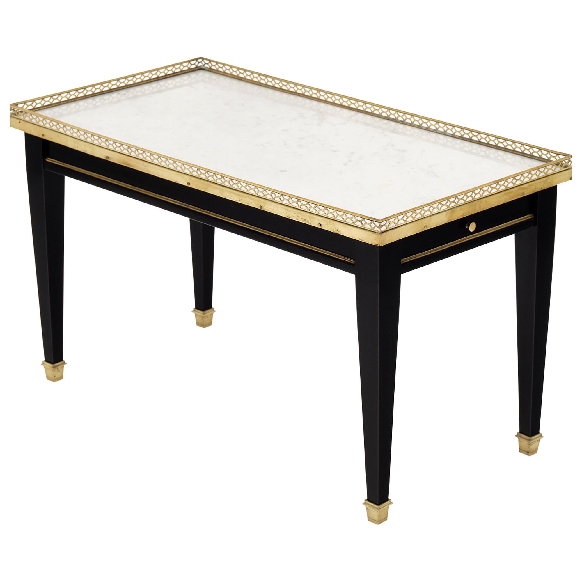 Table basse de style Louis XVI en vente