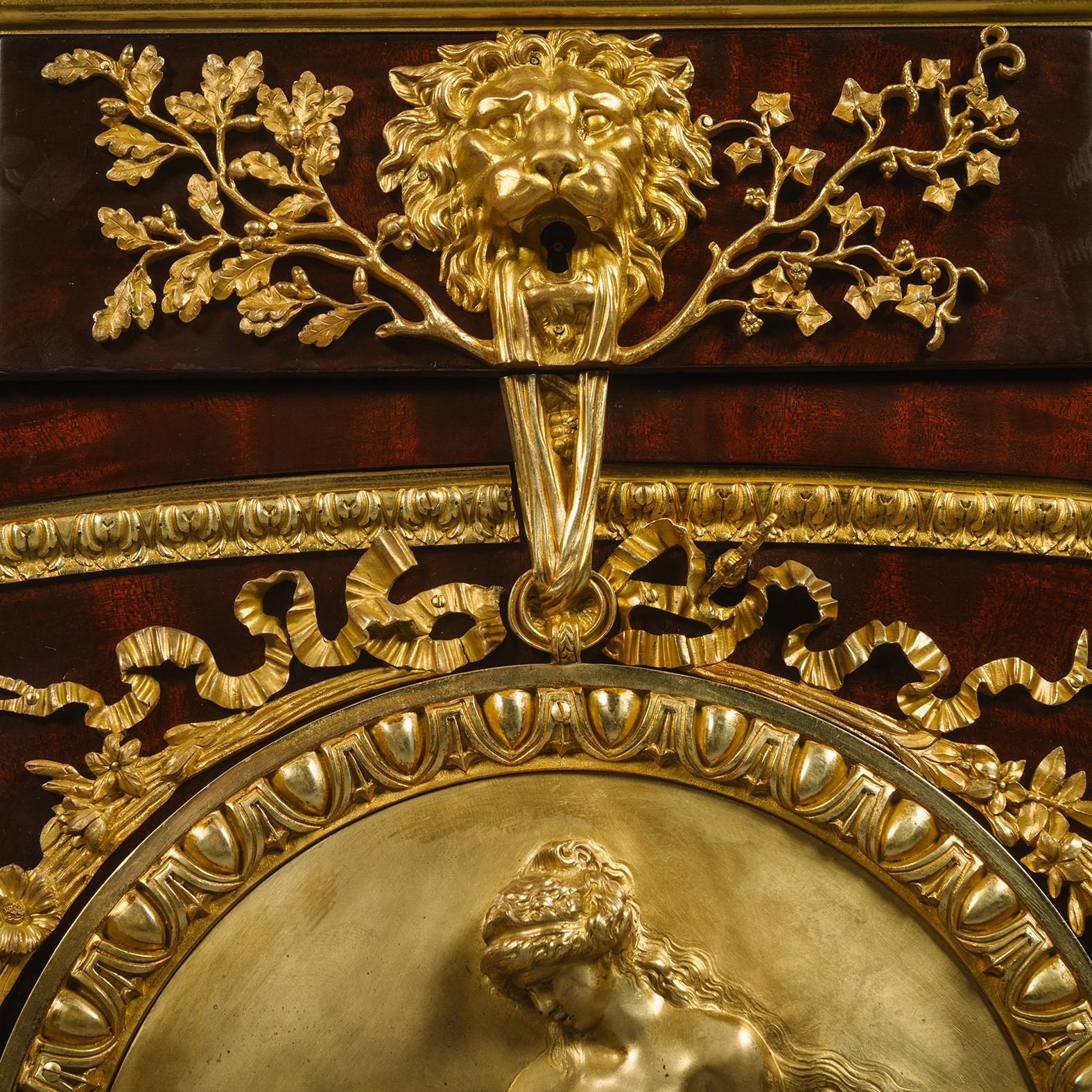 Kommode im Louis-XVI-Stil, nach dem Modell von Joseph und Guillaume Benneman (Französisch) im Angebot