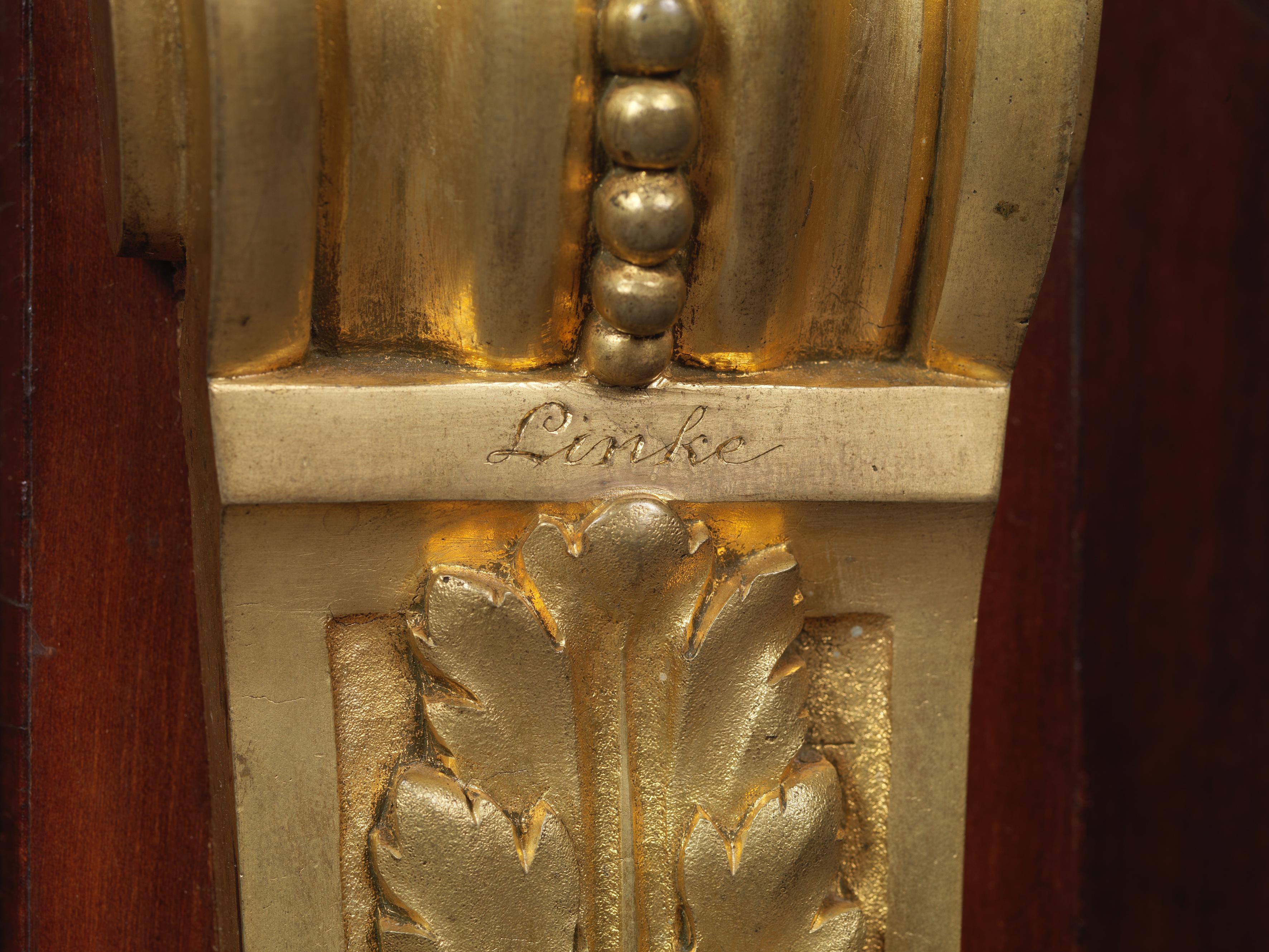 XX secolo Commodino in stile Luigi XVI secondo il modello di Leleu di François Linke, 1910 circa in vendita