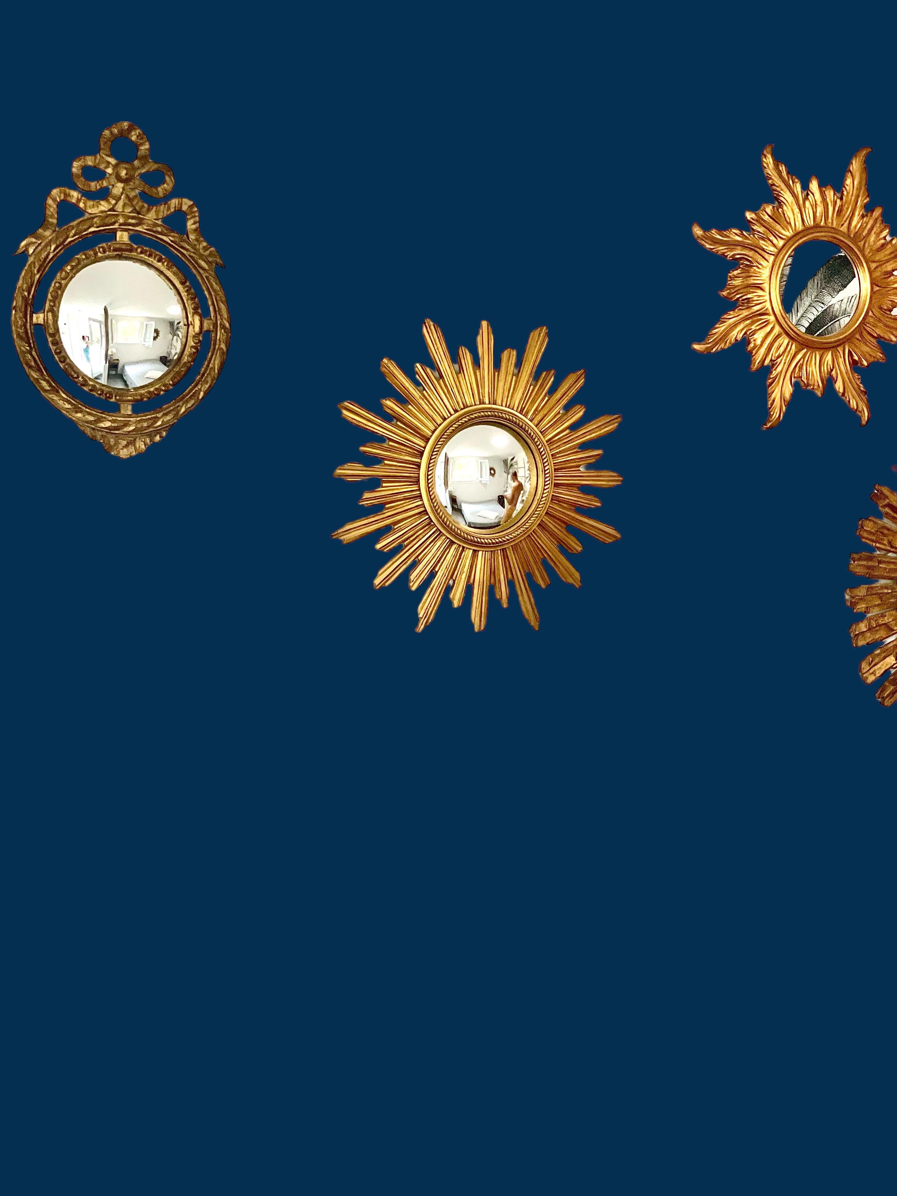 Miroir convexe en bois doré Louis XVI 1900 en vente 1