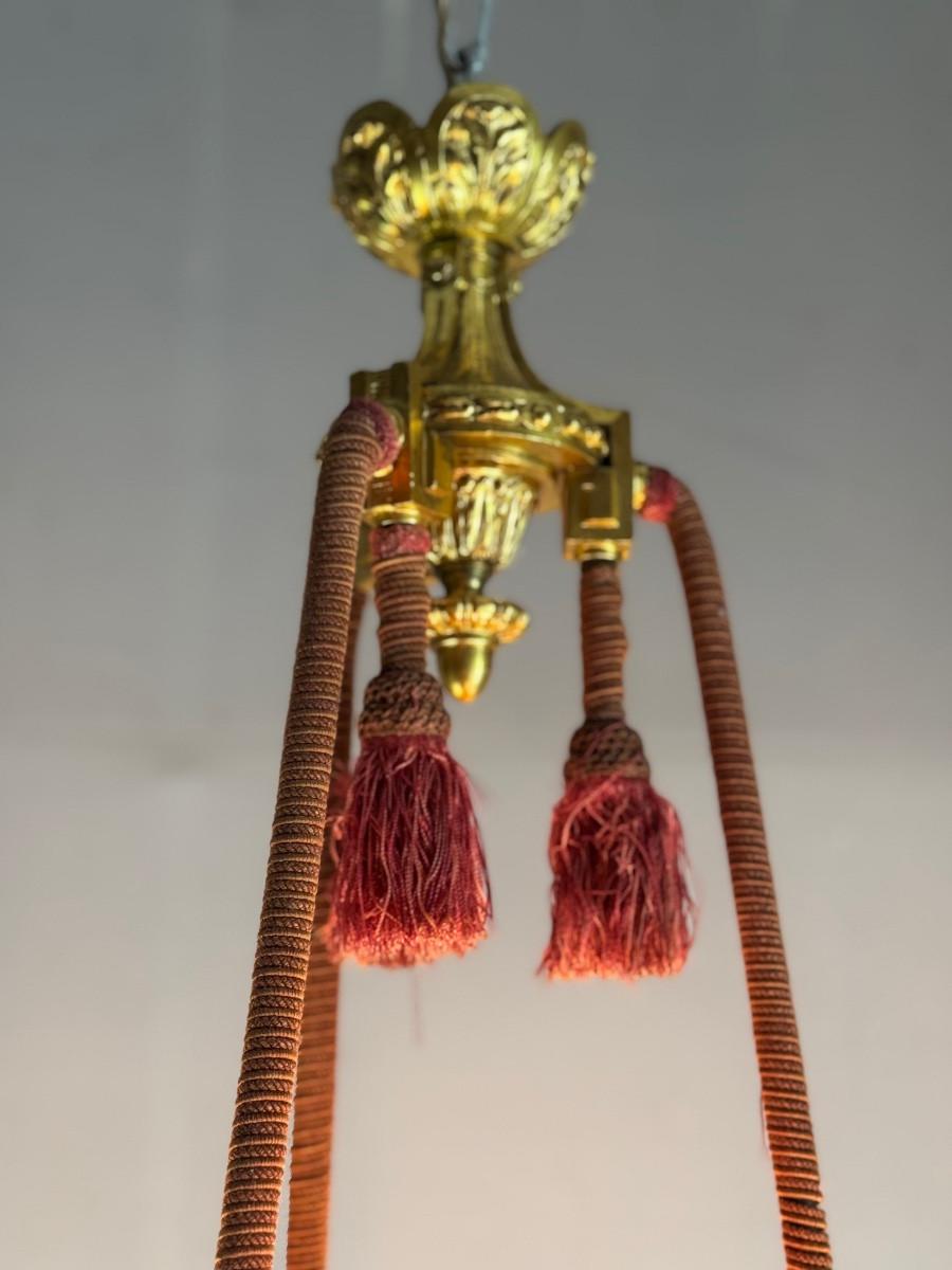 Lampadario Corbeille in stile Luigi XVI in bronzo dorato CIRCA 1880 in vendita 2