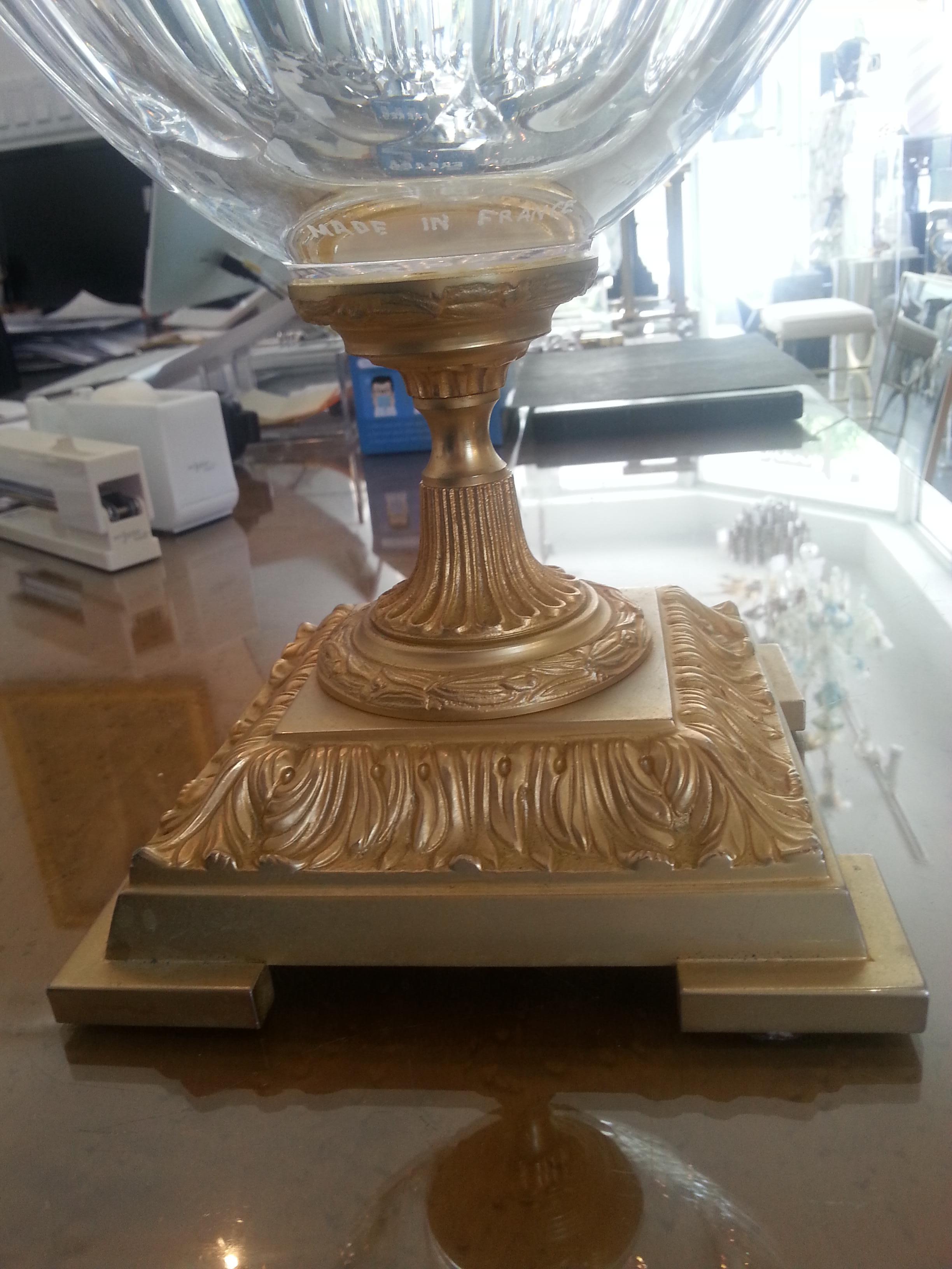 Vase aus Kristall und Bronze im Louis XVI-Stil von Martin Benito  im Angebot 8