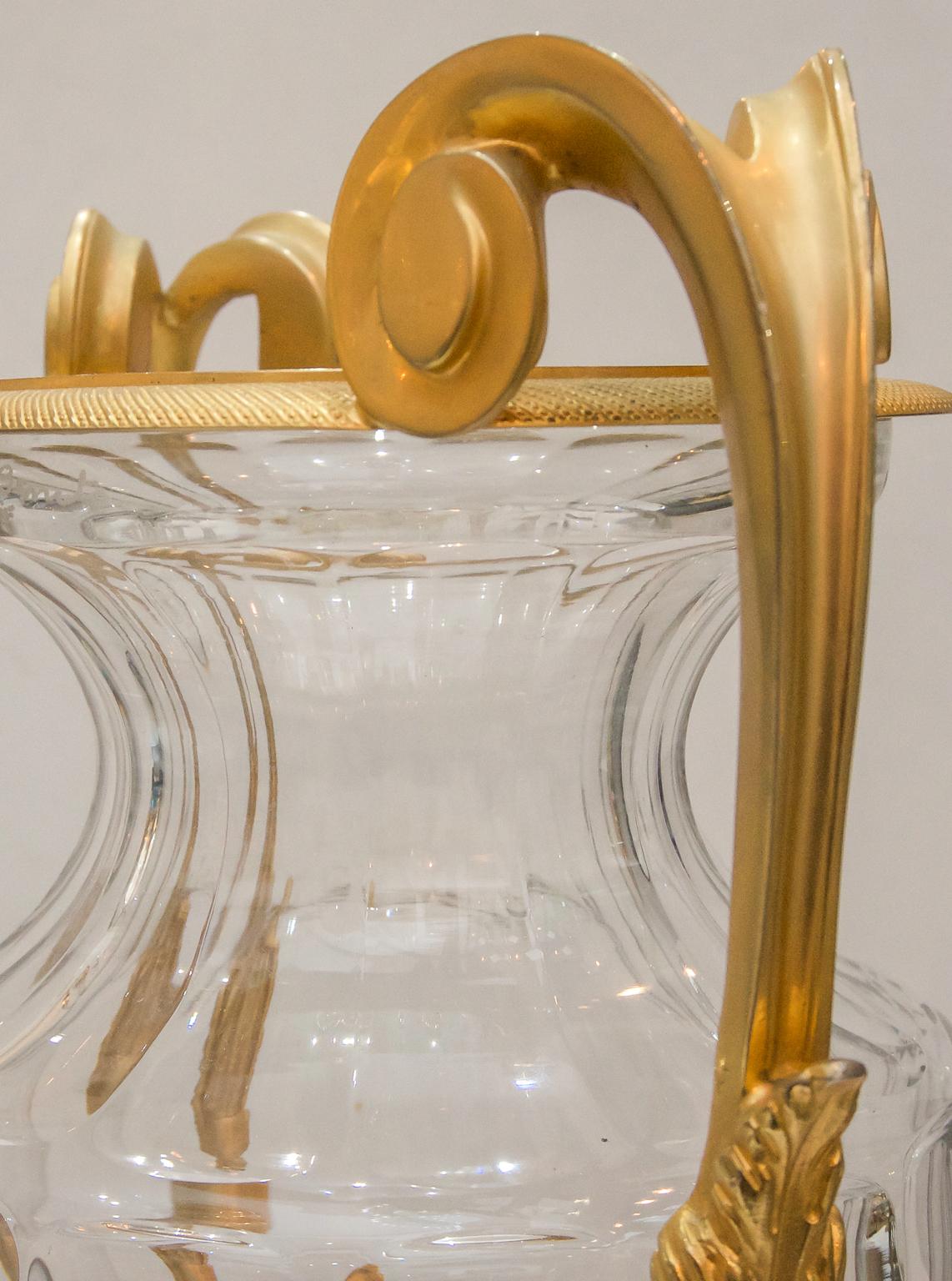 Vase aus Kristall und Bronze im Louis XVI-Stil von Martin Benito  im Angebot 3