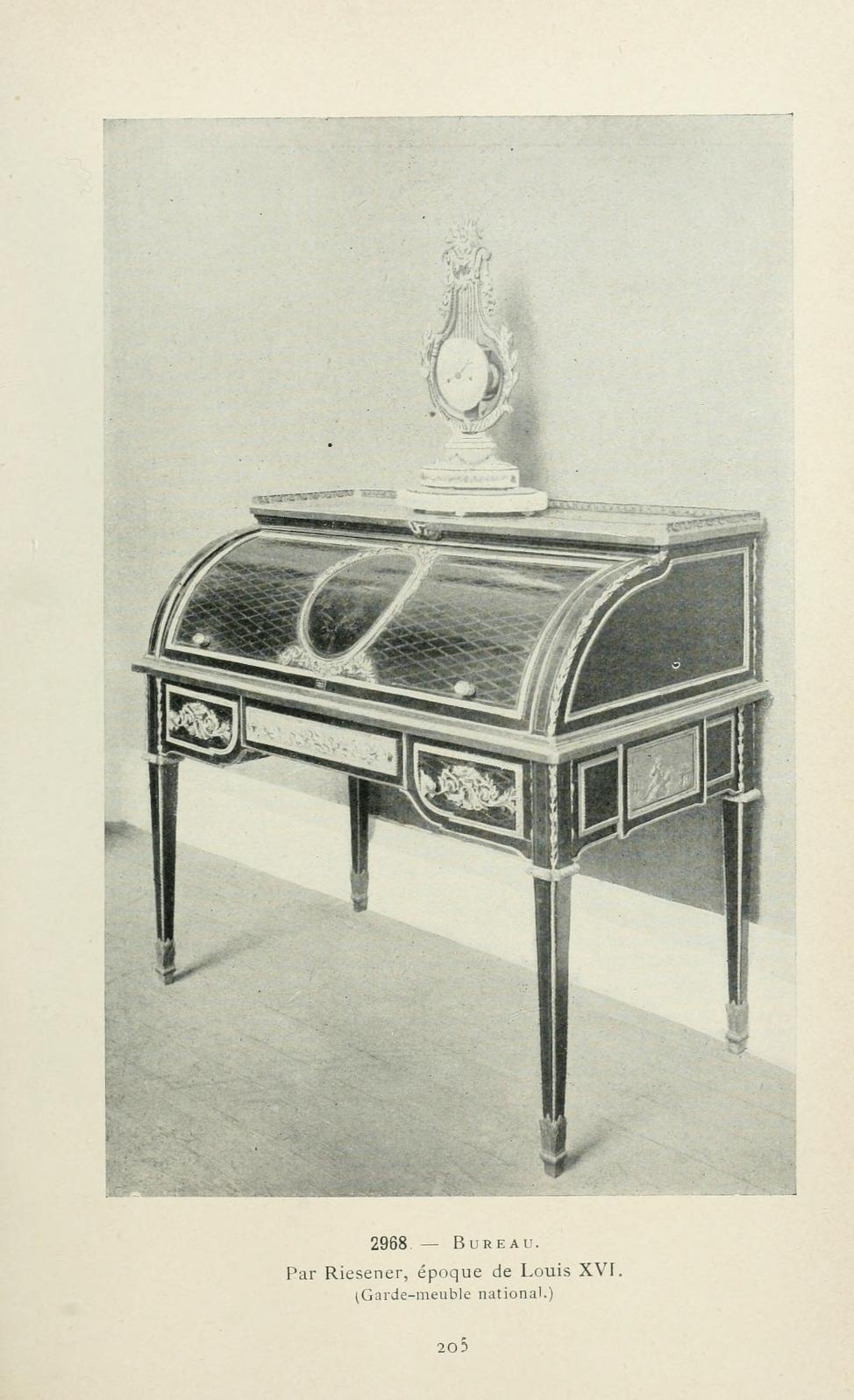 Bureau à cylindre de style Louis XVI, par François Linke en vente 7