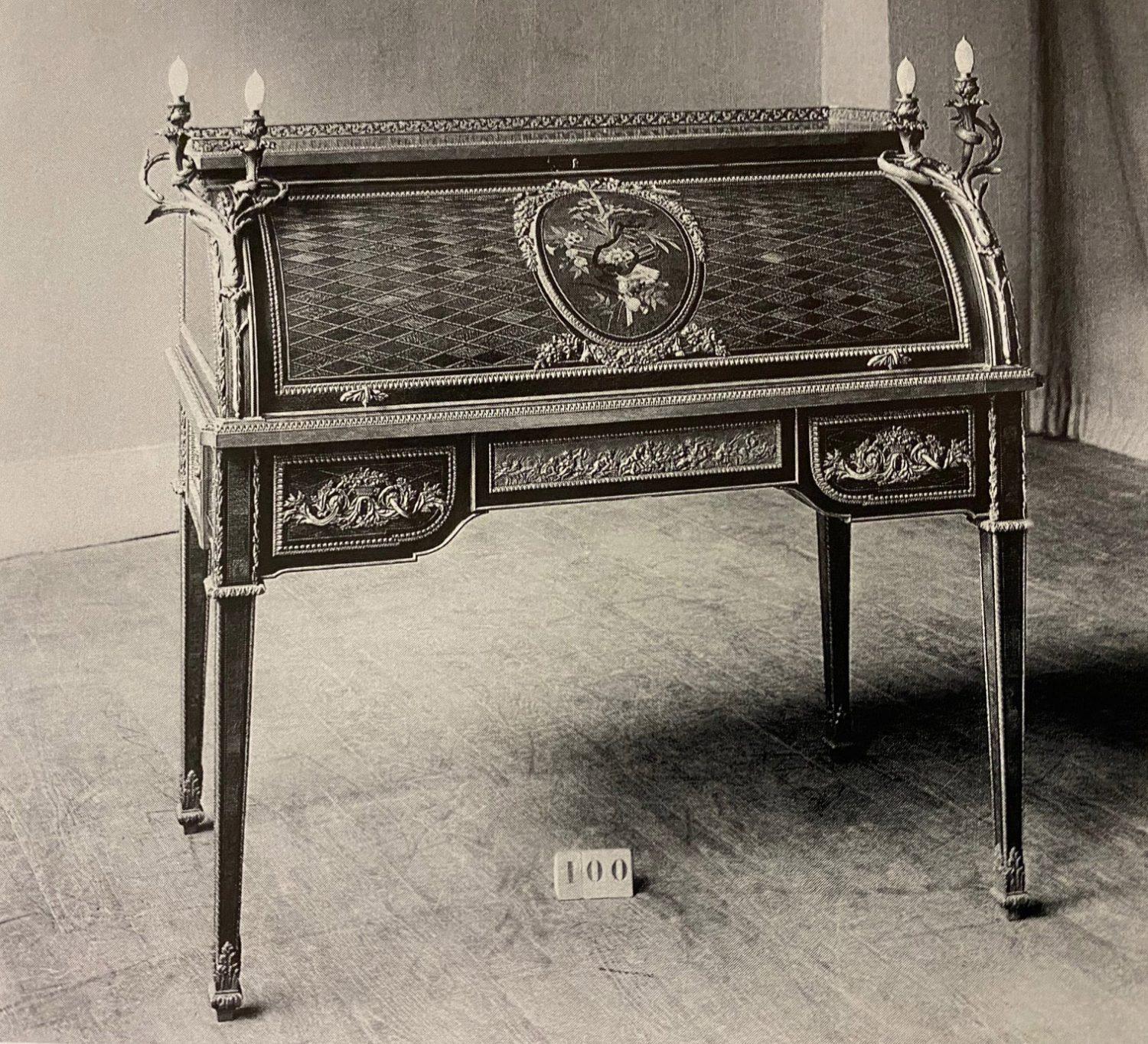 Bureau à cylindre de style Louis XVI, par François Linke en vente 8