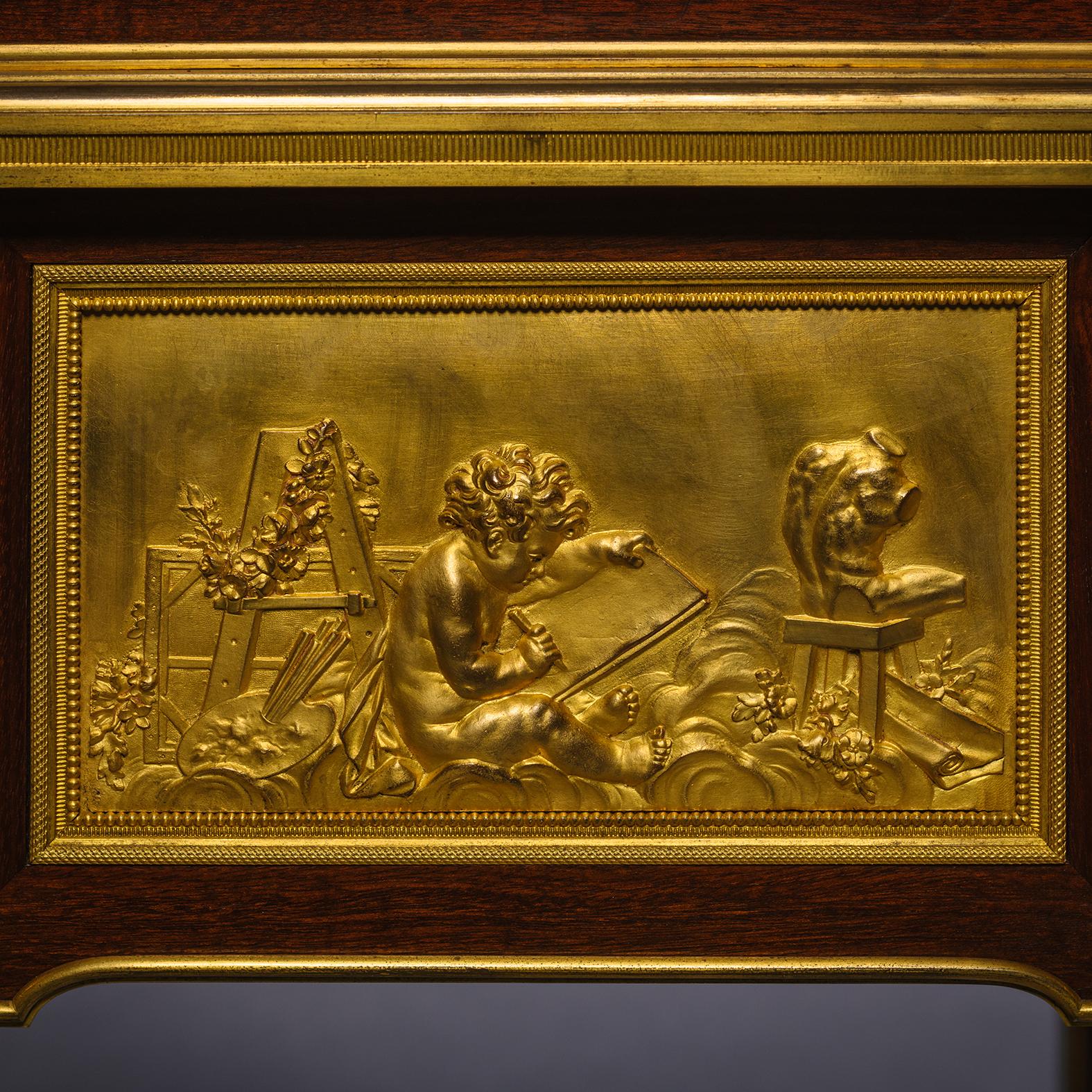 Bronze doré Bureau à cylindre de style Louis XVI, par François Linke en vente