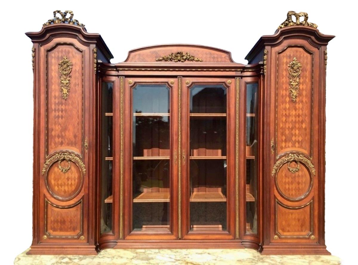 French Louis XVI Style Dining Room, XIXth century For Sale