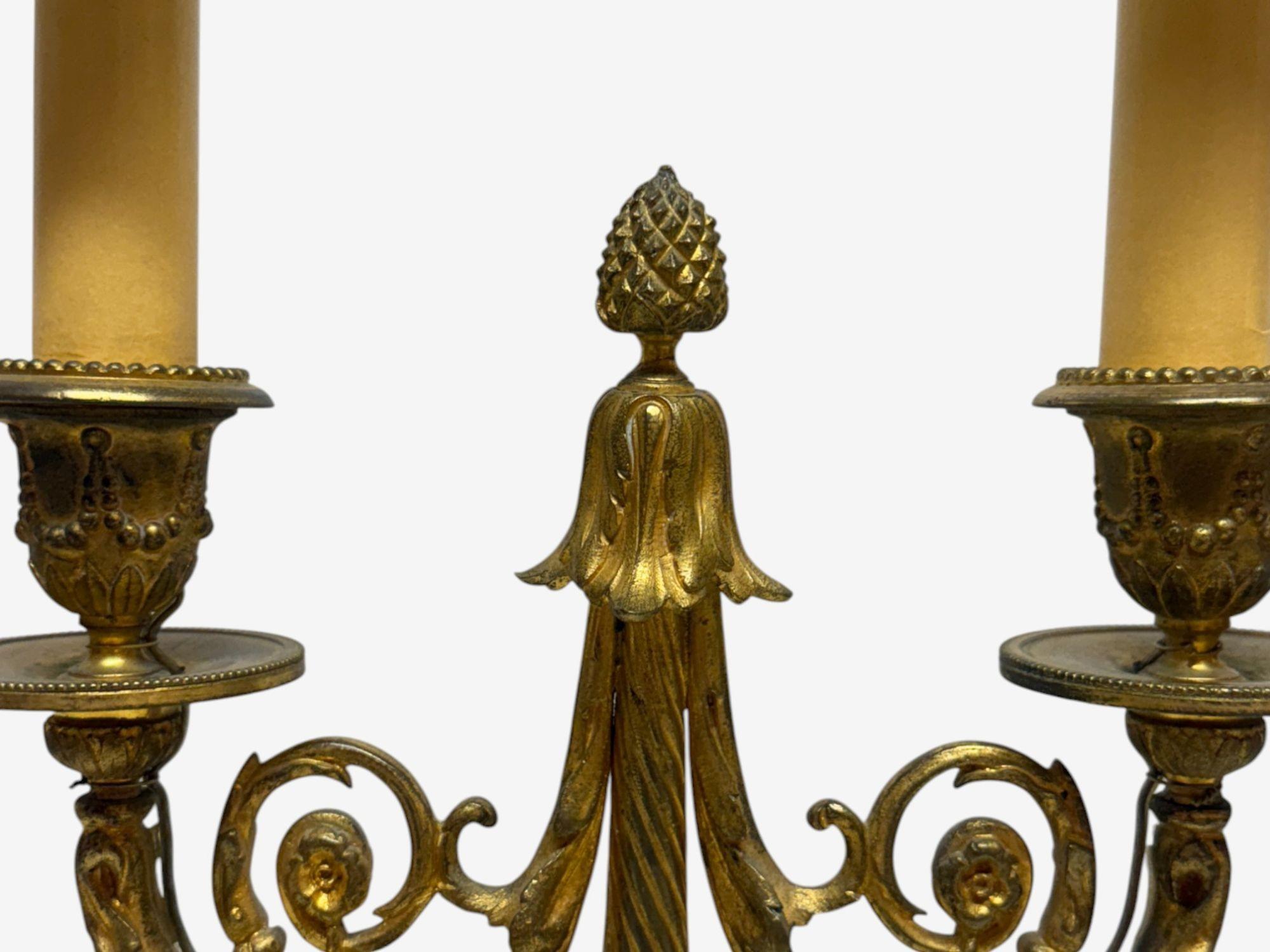 Fine XIX secolo Louis XVI Style, Dore Bronze, Marble, Candelabras, France, 19th c. in vendita