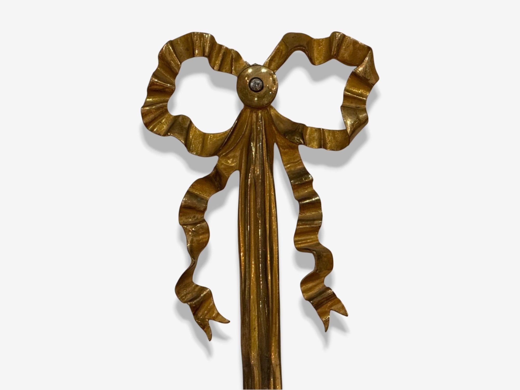 Bronze Appliques murales monumentales en bronze doré de style Louis XVI, France, C.I.C. en vente