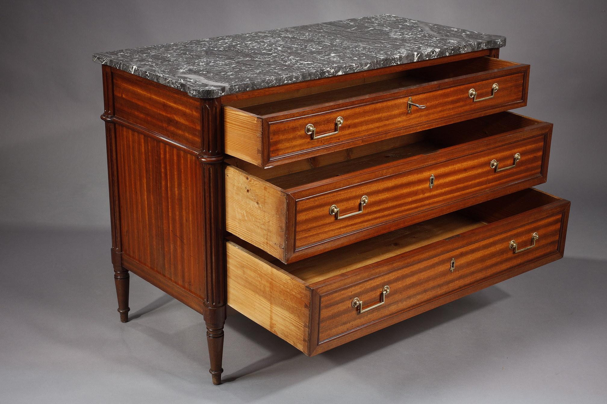 Louis XVI Style Dresser in Mahogany 9