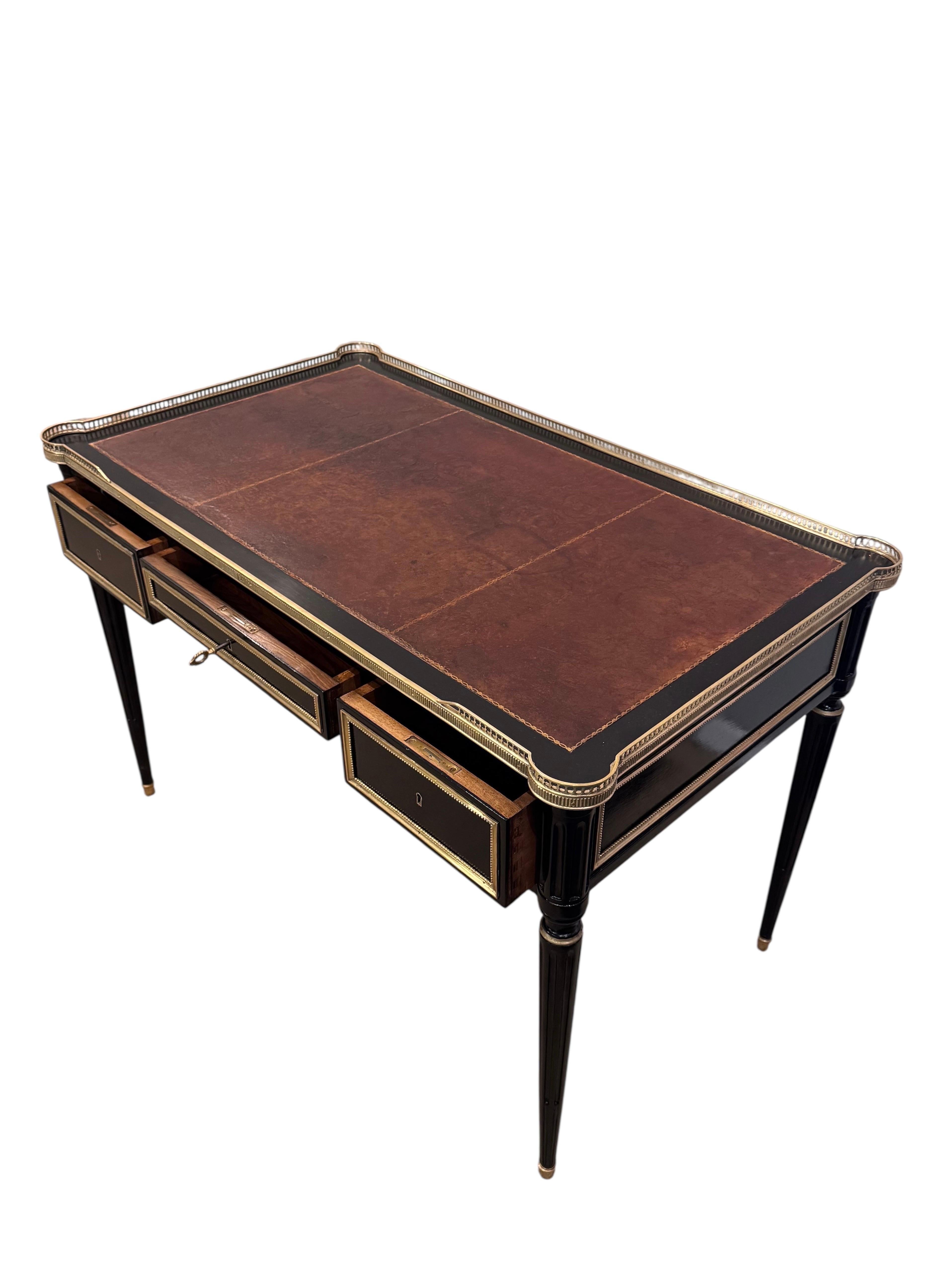Louis XVI Style Ebonized Bureau Plat In Good Condition For Sale In Huntington, NY