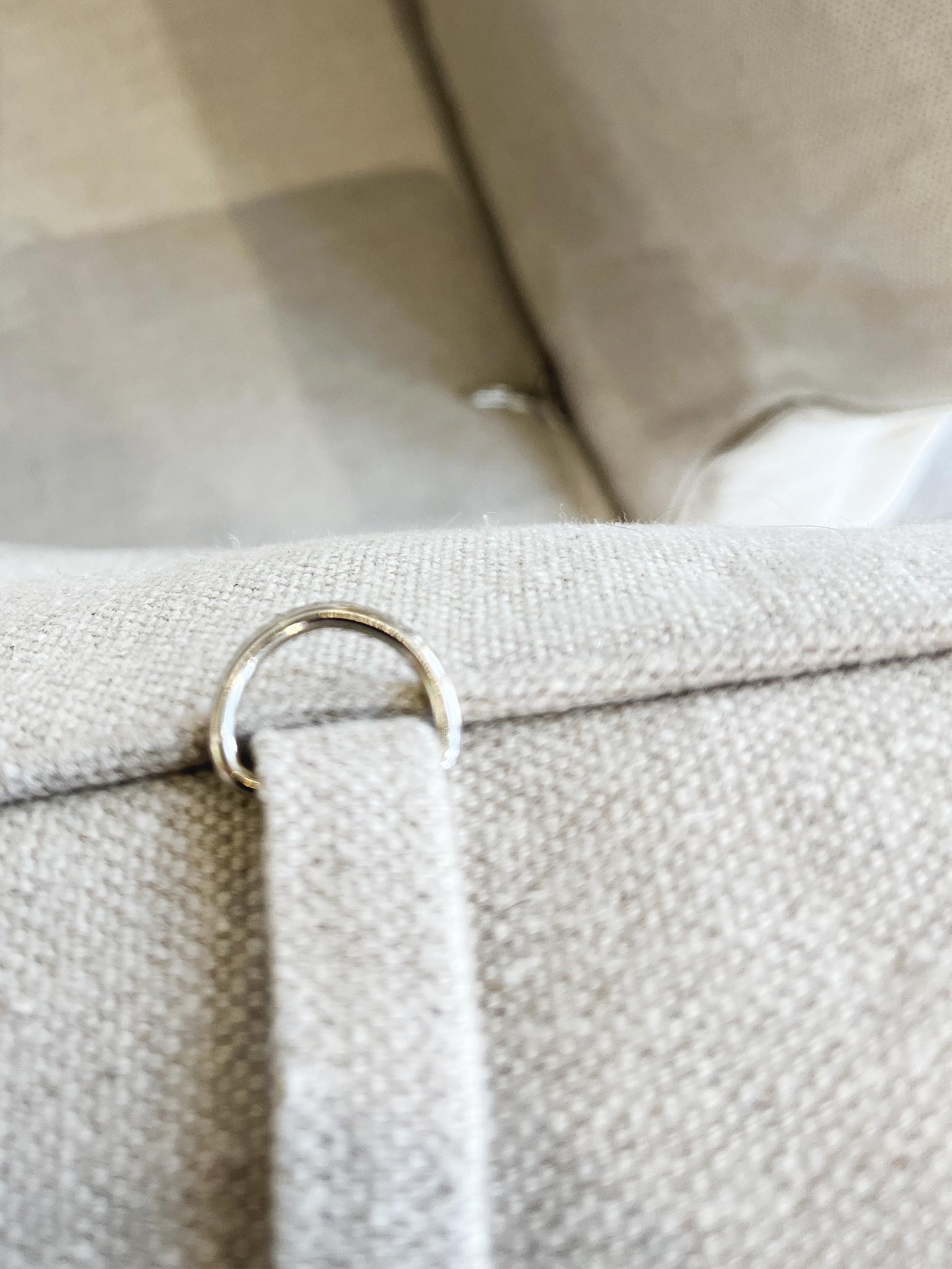 Settee de style Louis XVI en lin blanc écru en vente 5