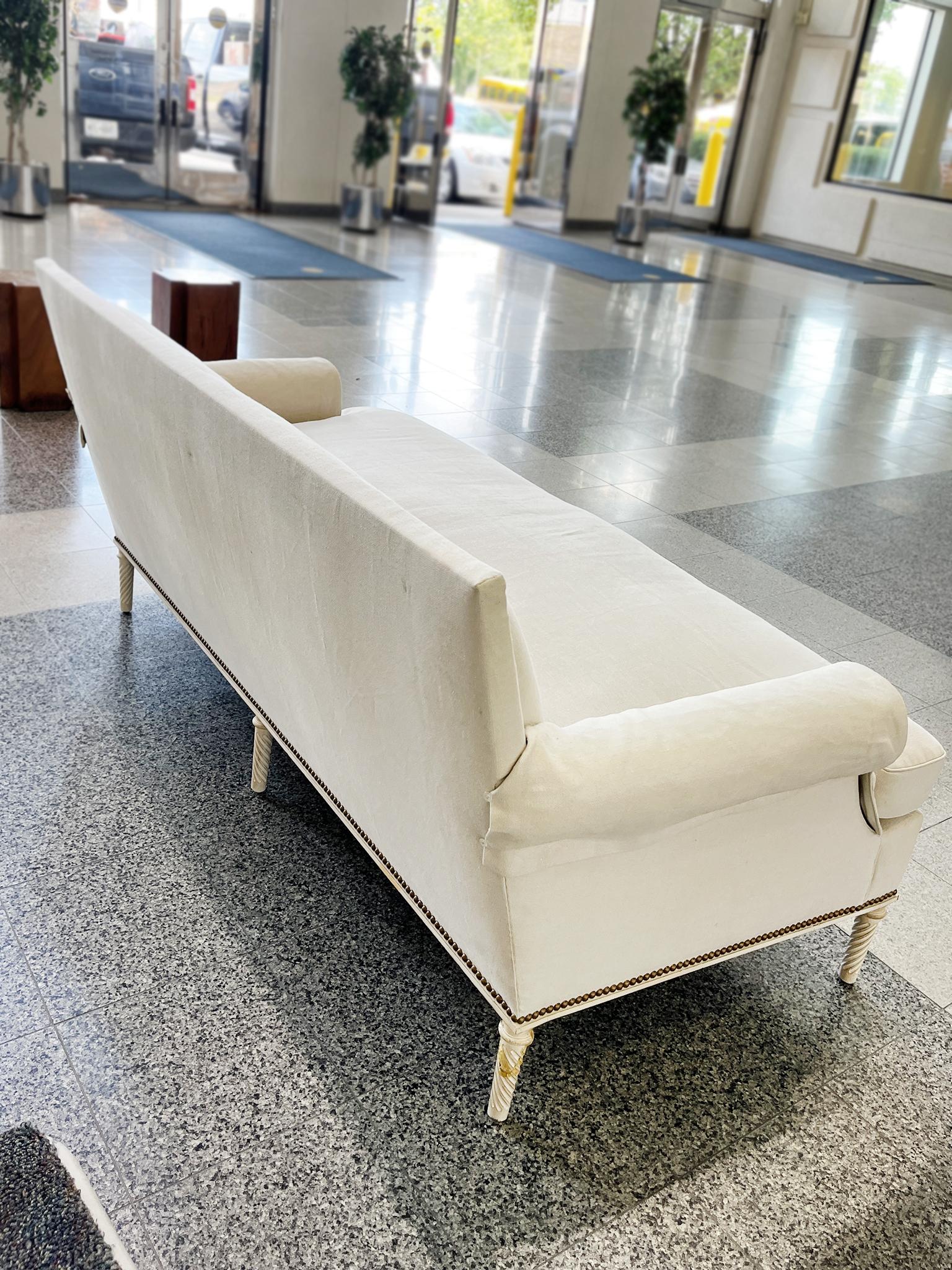 Settee de style Louis XVI en lin blanc écru en vente 1
