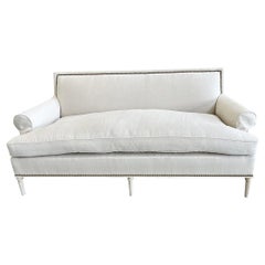 Settee de style Louis XVI en lin blanc écru