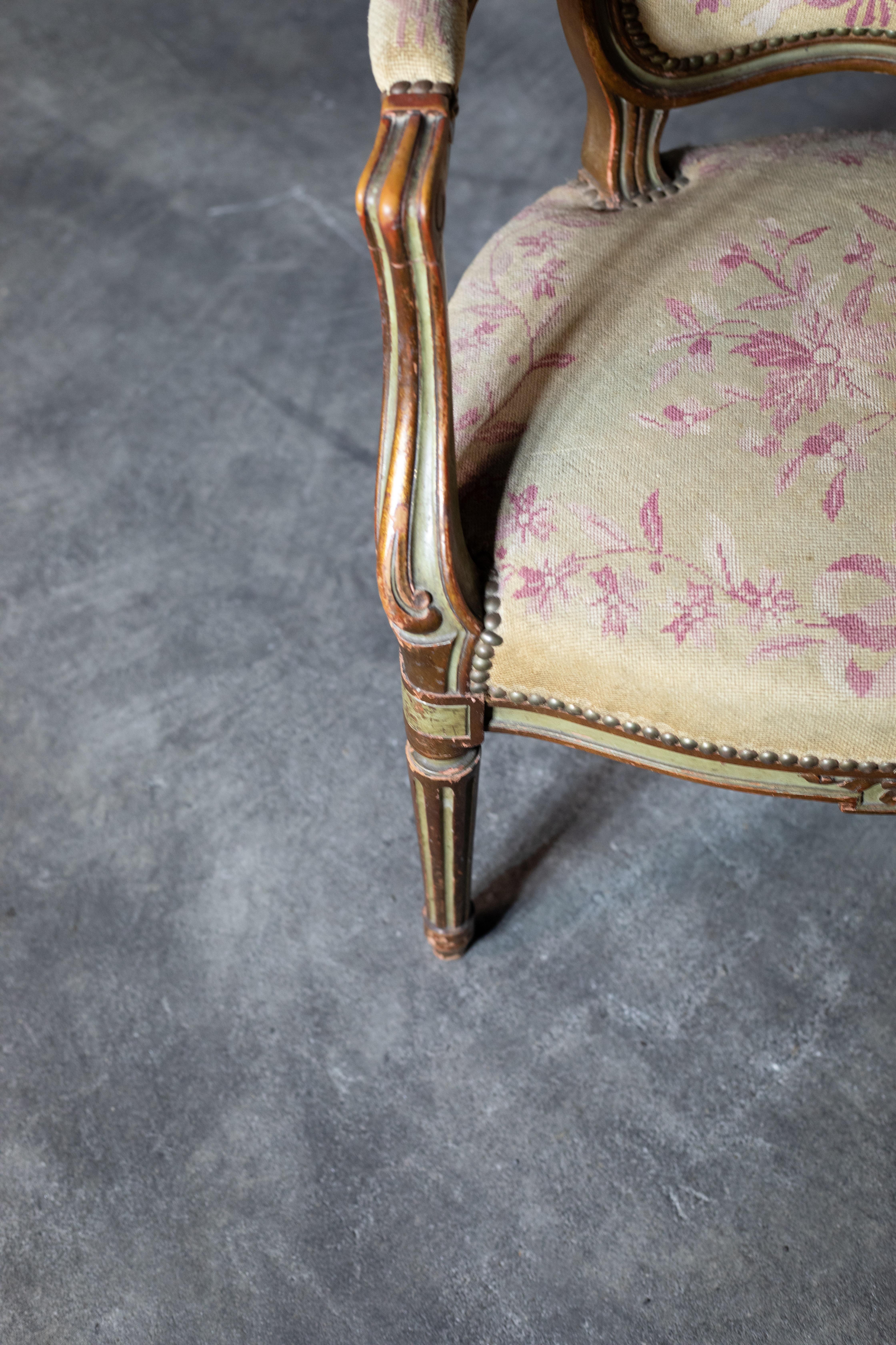 Chaises Fauteuil de style Louis XVI (ensemble de 2) Bon état - En vente à North Charleston, SC