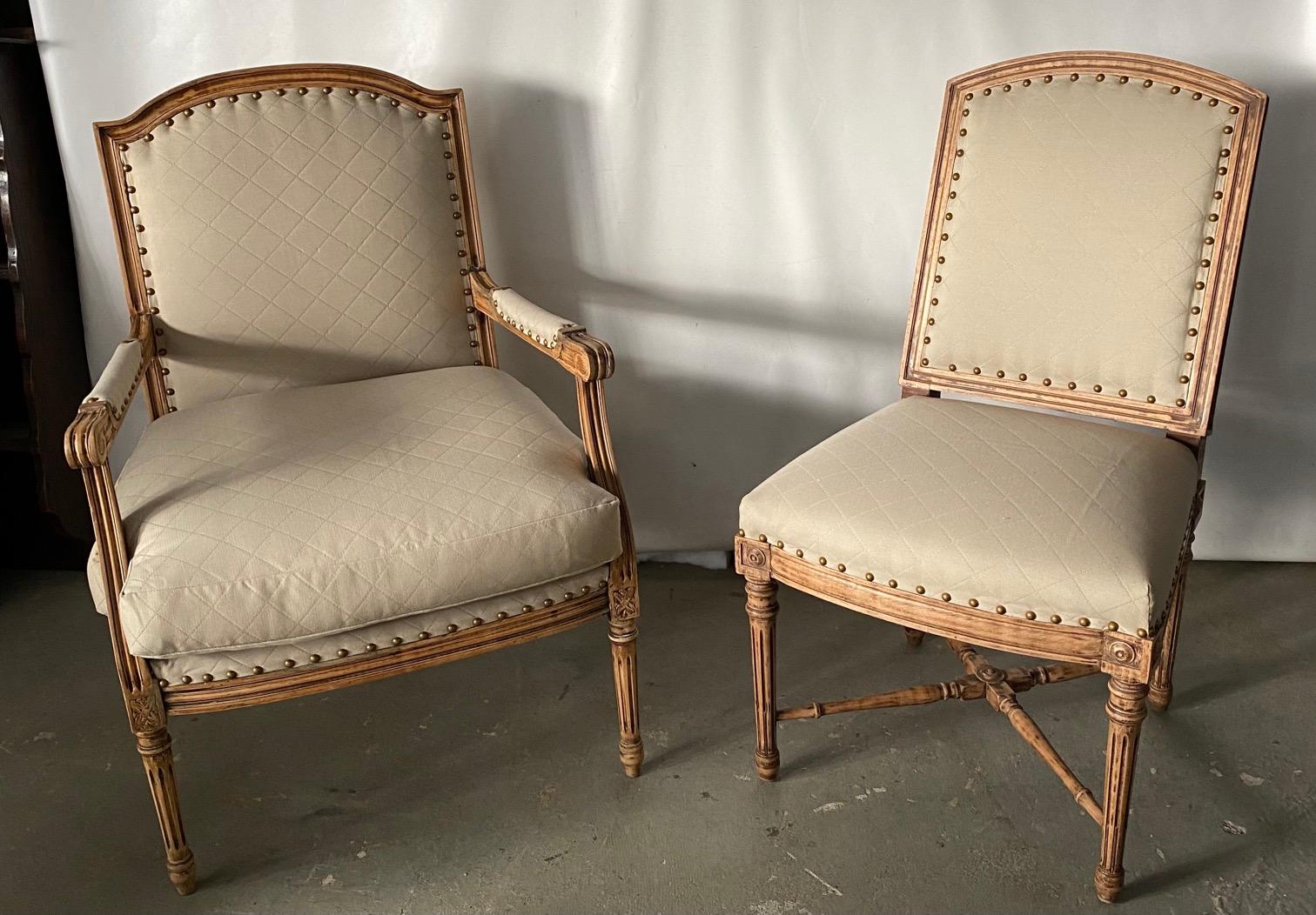 Louis XVI Style Fauteuil In Good Condition For Sale In Sheffield, MA