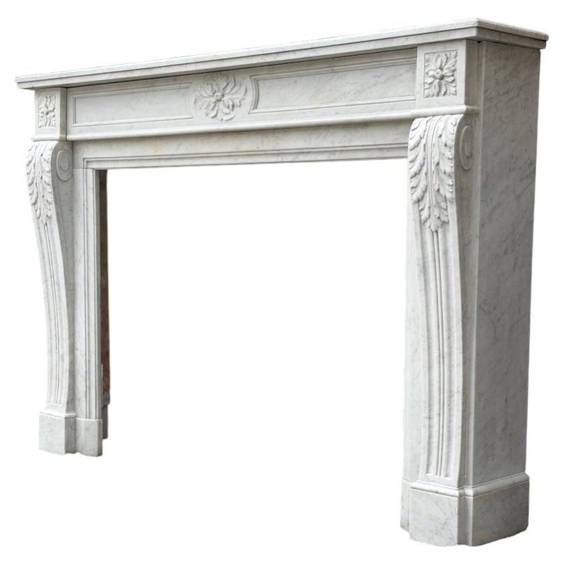 Louis XVI-style fireplace in Carrara marble, around 1880