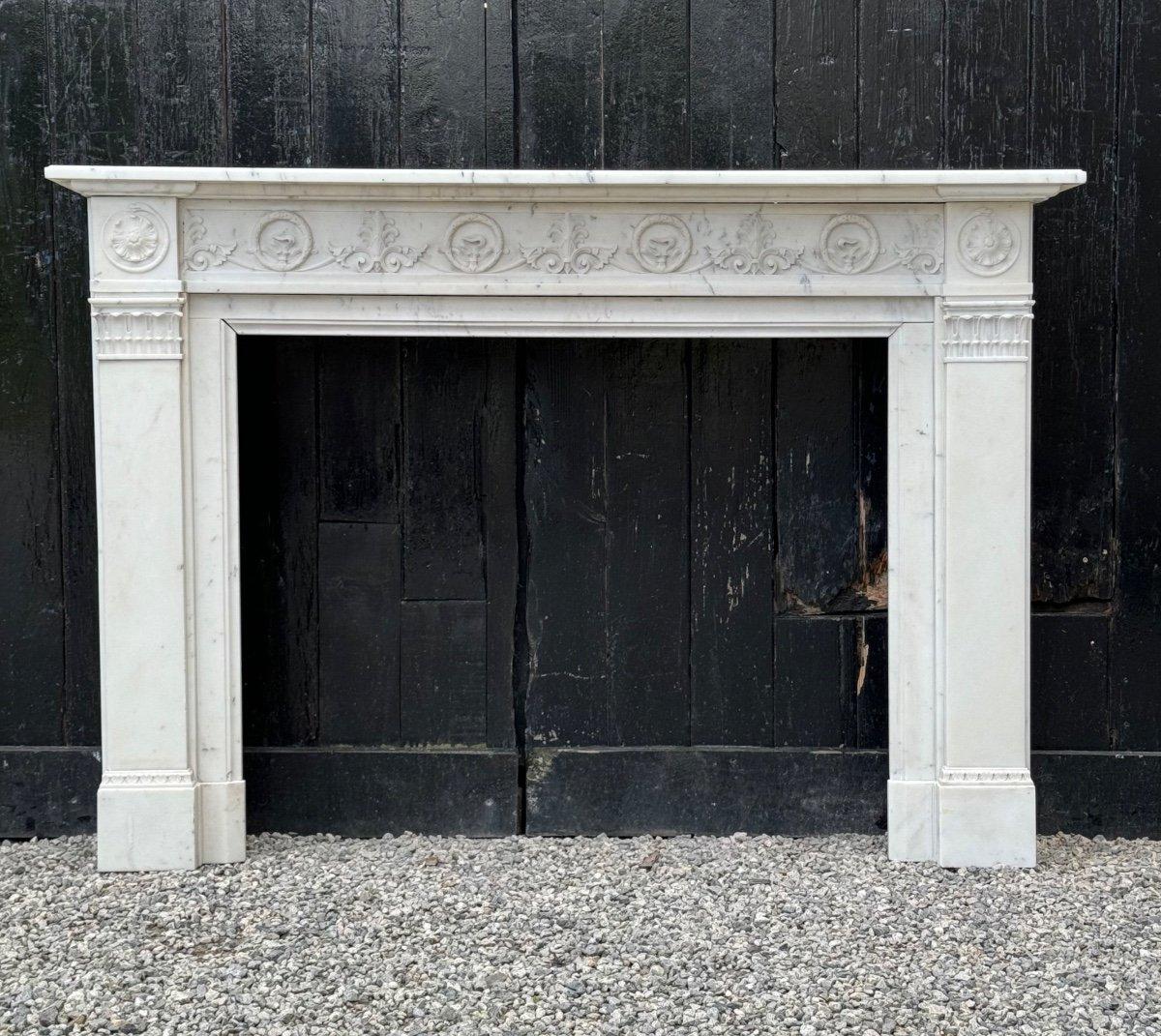 Louis XVI Style Fireplace In Carrara Marble Circa 1880 For Sale 7