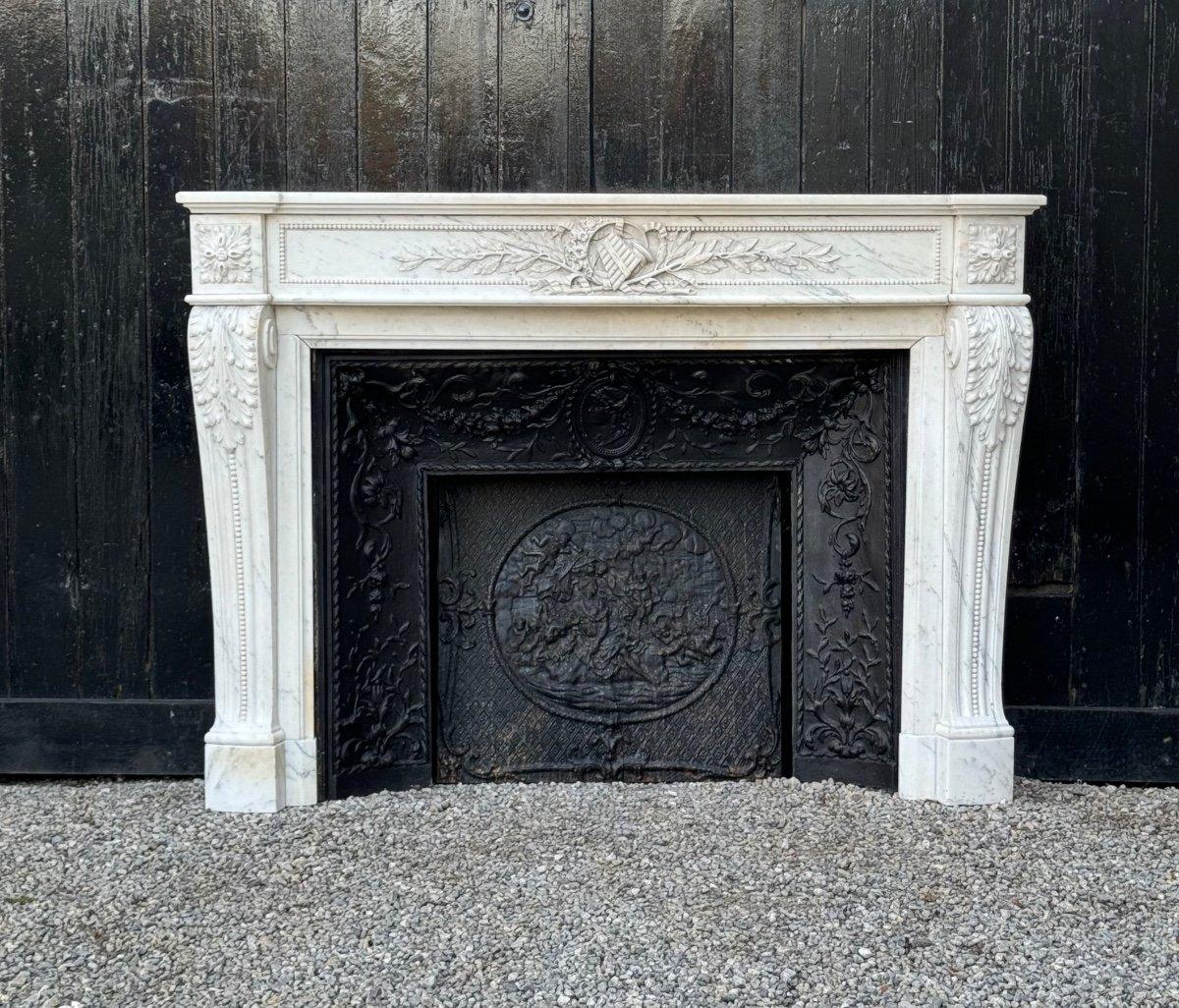 Louis XVI Style Fireplace In White Carrara Marble Circa 1880 For Sale 6