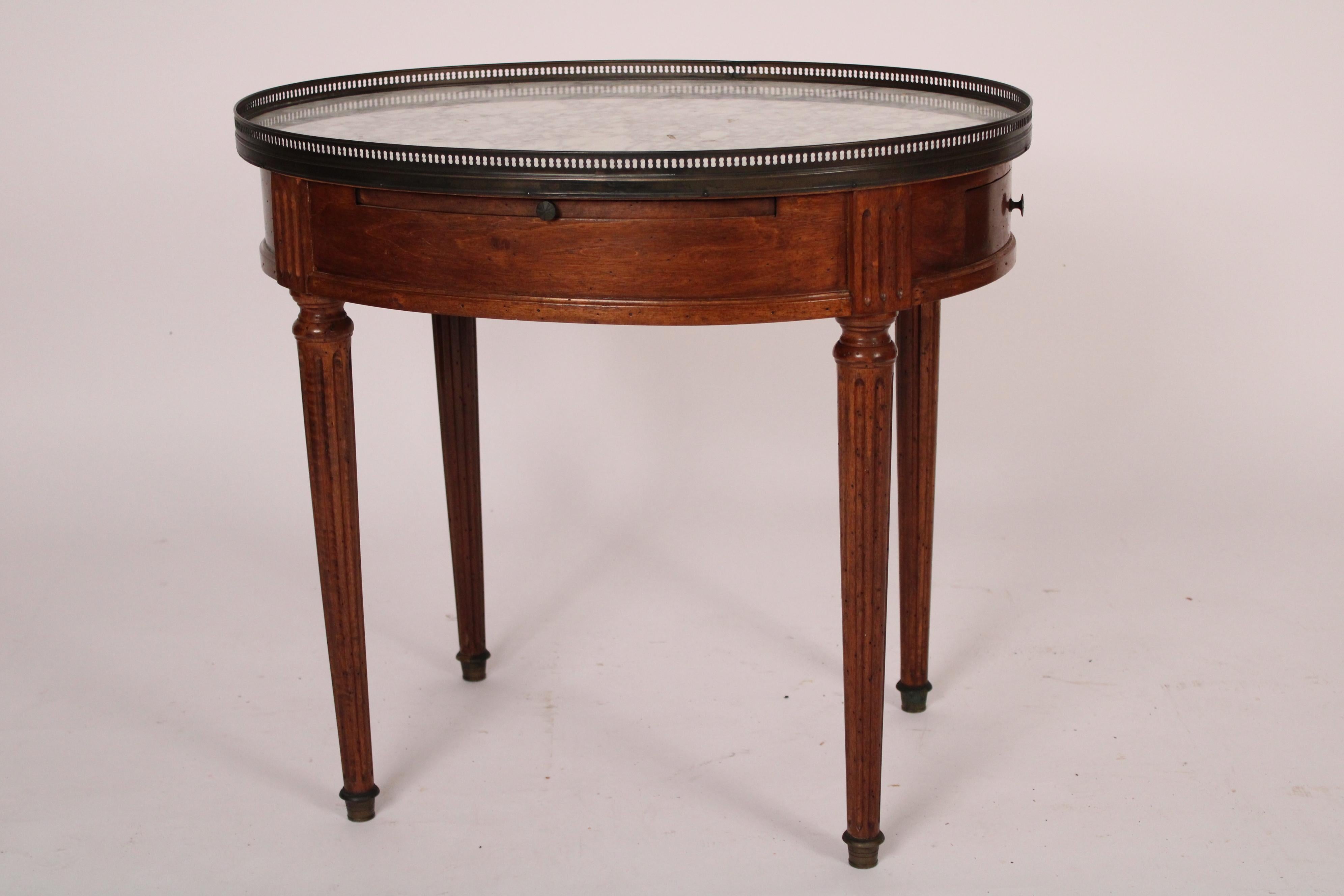 Louis XVI Stil Buche Holz Bouillotte Tisch (Louis XVI.) im Angebot