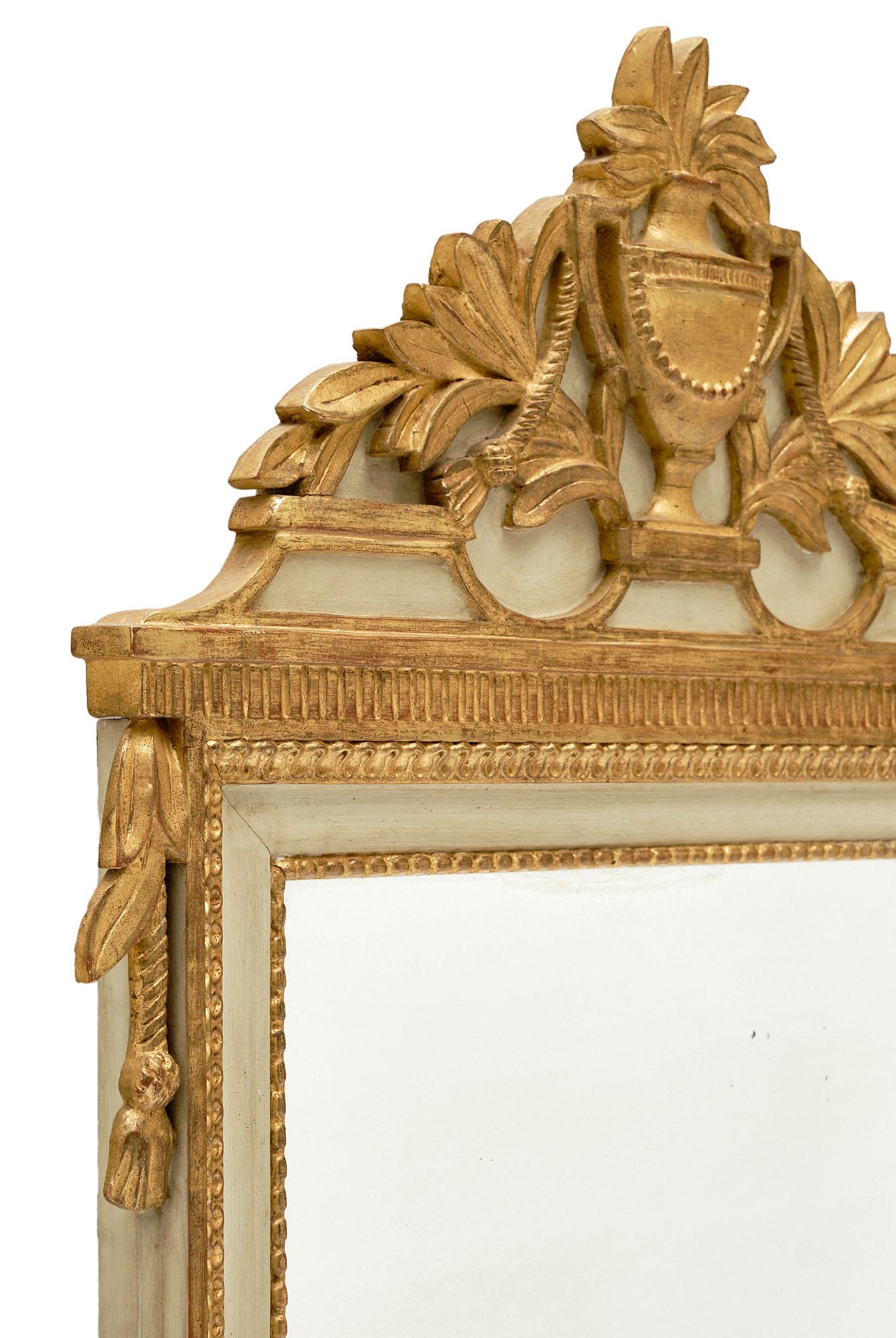 Miroir ancien français de style Louis XVI en vente 3