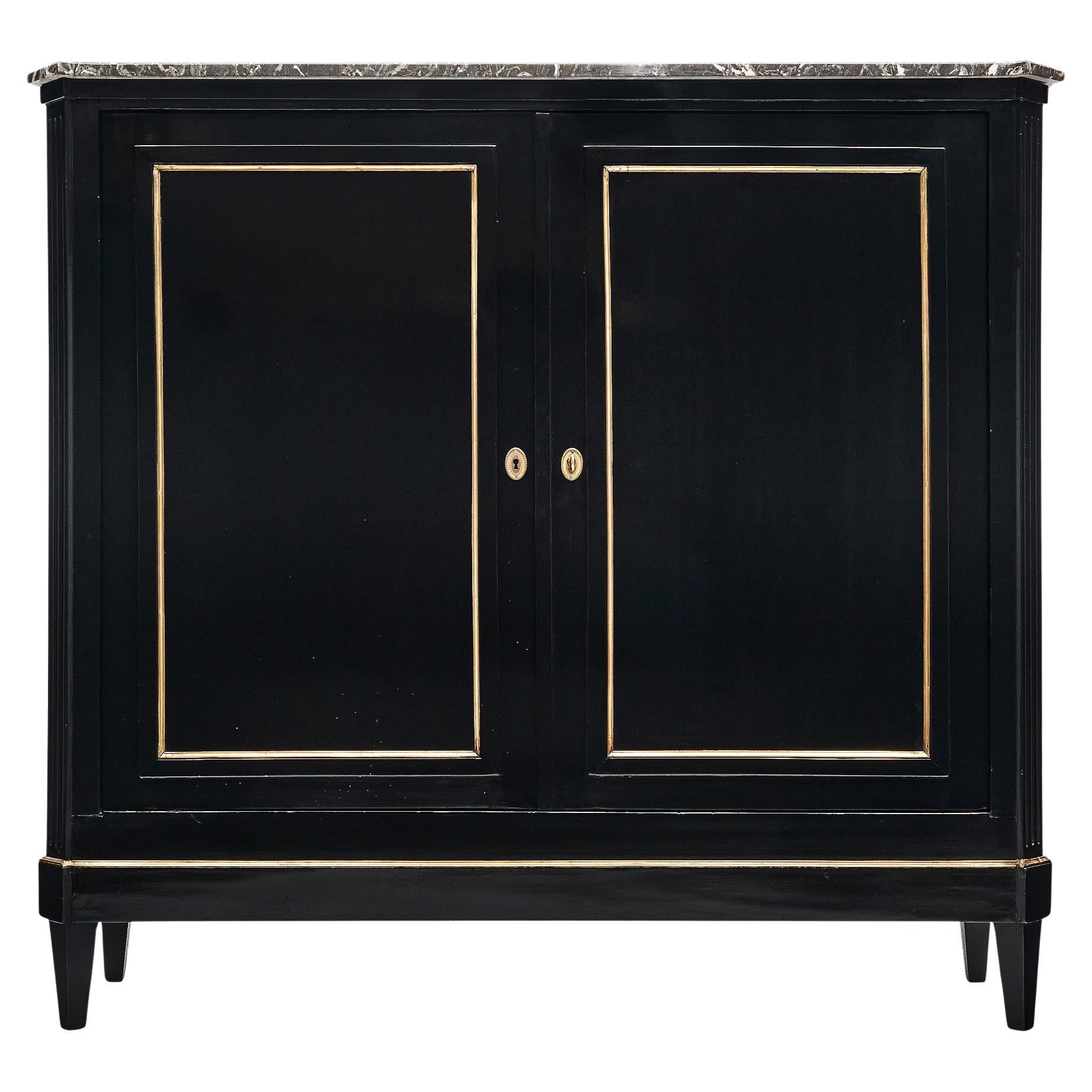 Buffet français de style Louis XVI