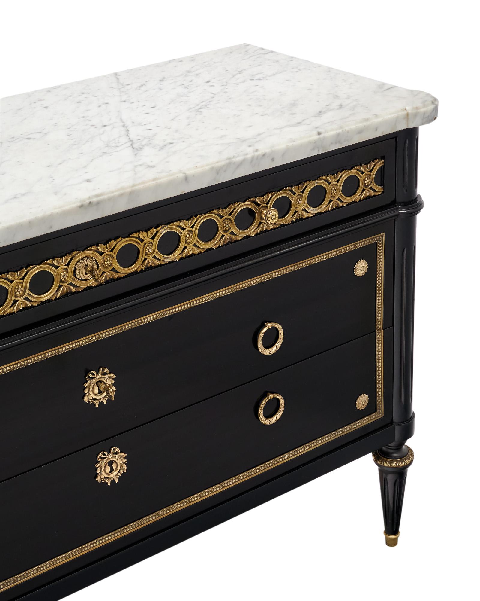 Louis XVI Style French Chest In Good Condition For Sale In Austin, TX