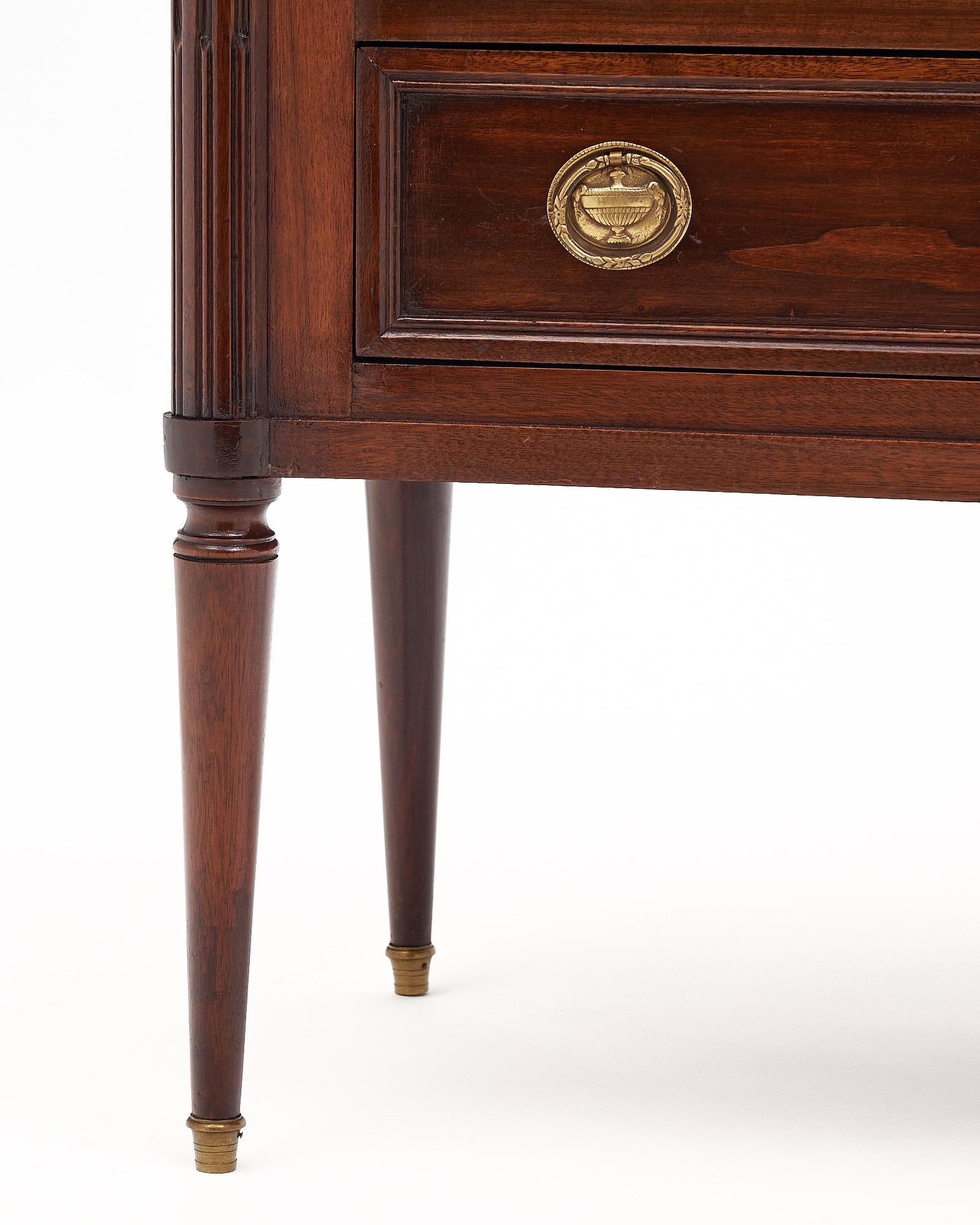 Ottone Cassettiera francese in stile Luigi XVI in vendita