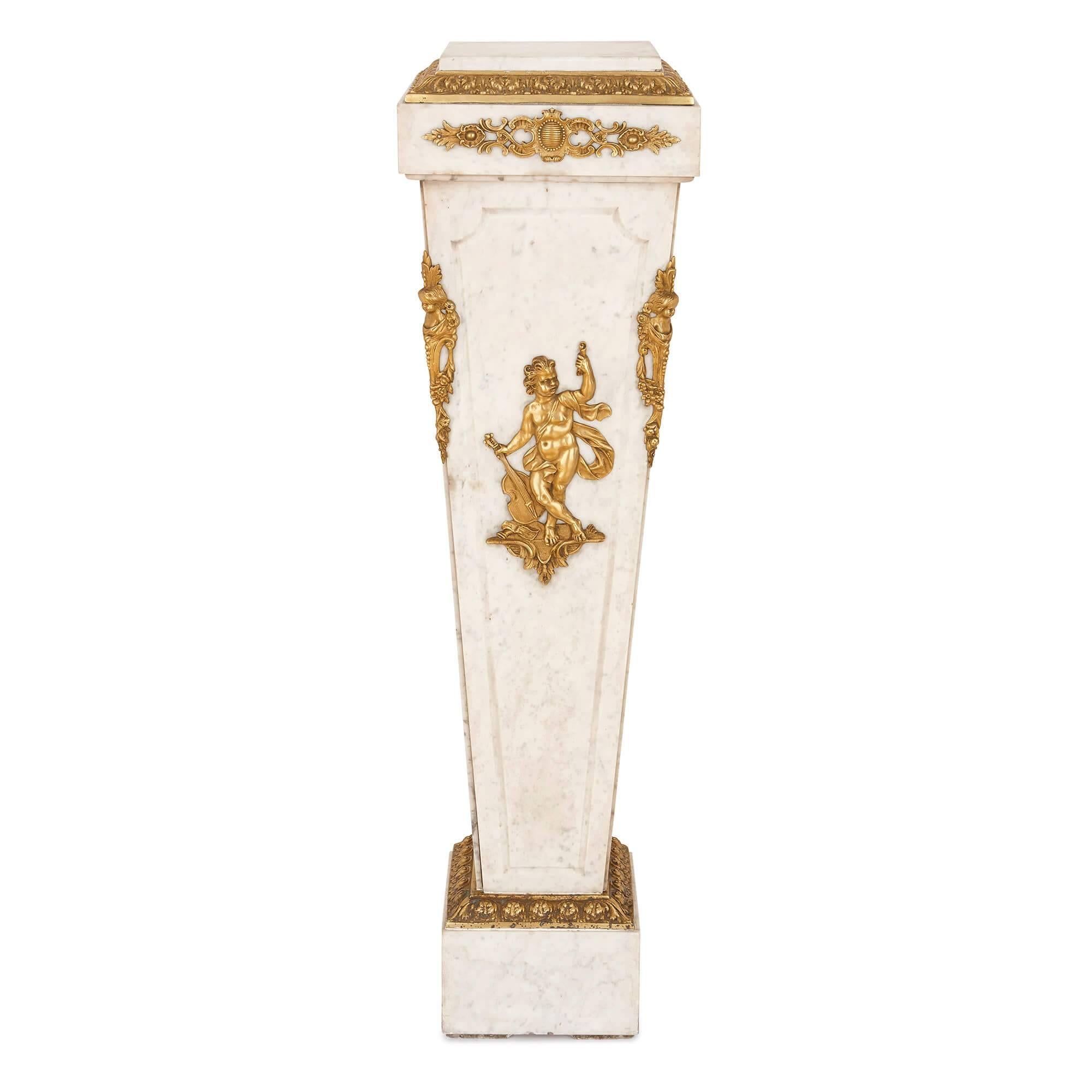 This refined pedestal is crafted from sumptuous materials and has an elegant and unusual shape. It could be used a standalone piece but would also make the perfect stand upon which to display a vase, urn, sculpture or other decorative object.