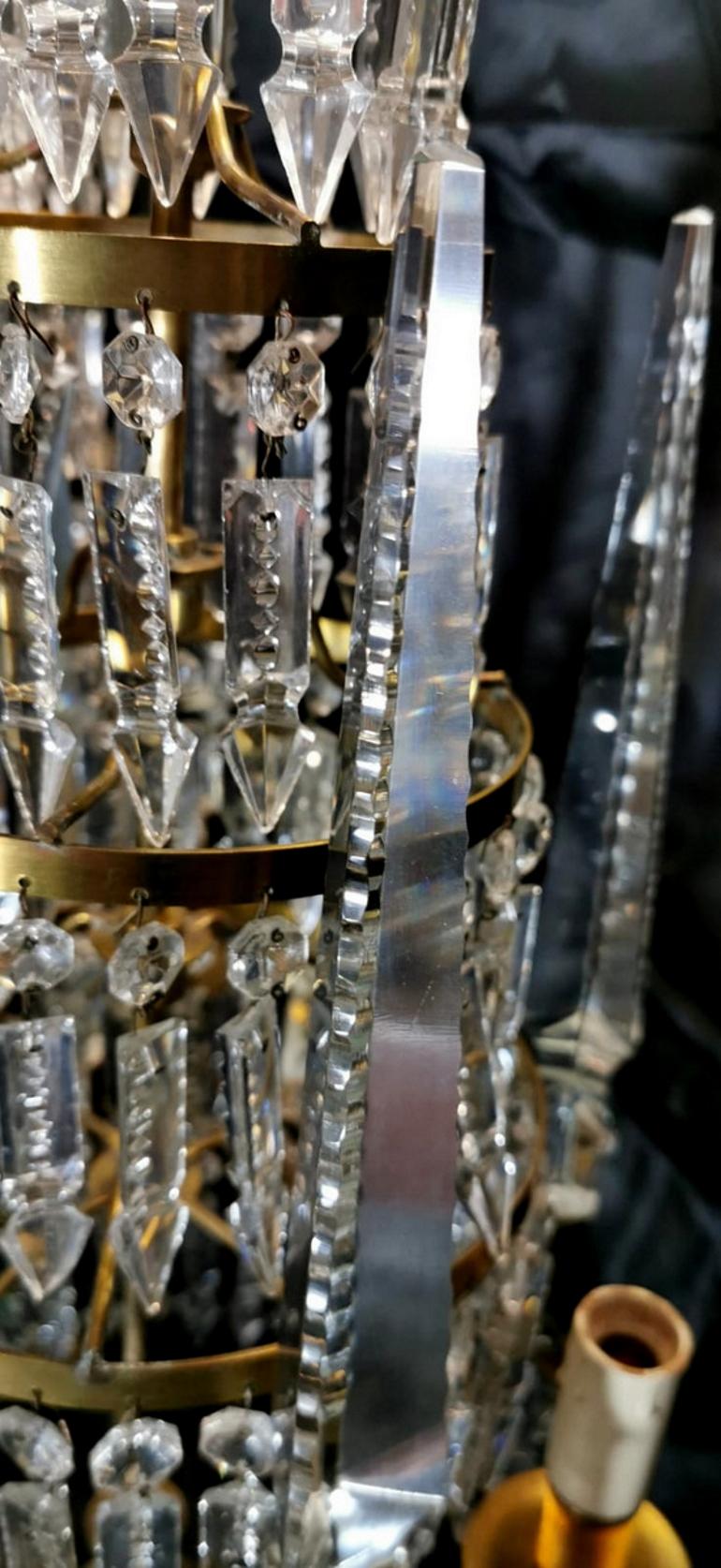 Paire de Girandoles en cristal et bronze de style Louis XVI en vente 3