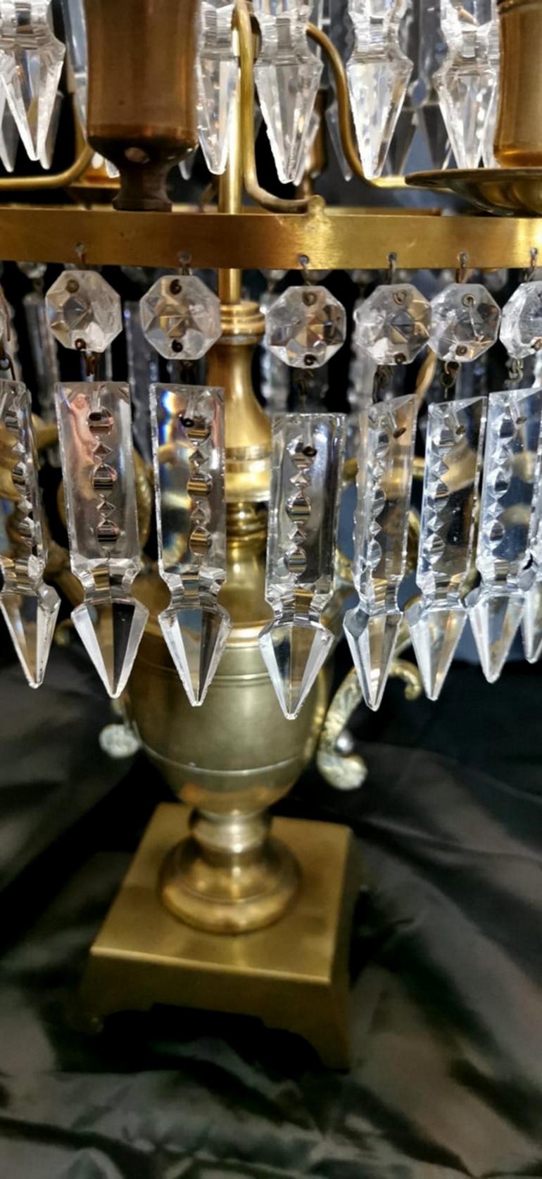 Paire de Girandoles en cristal et bronze de style Louis XVI en vente 5